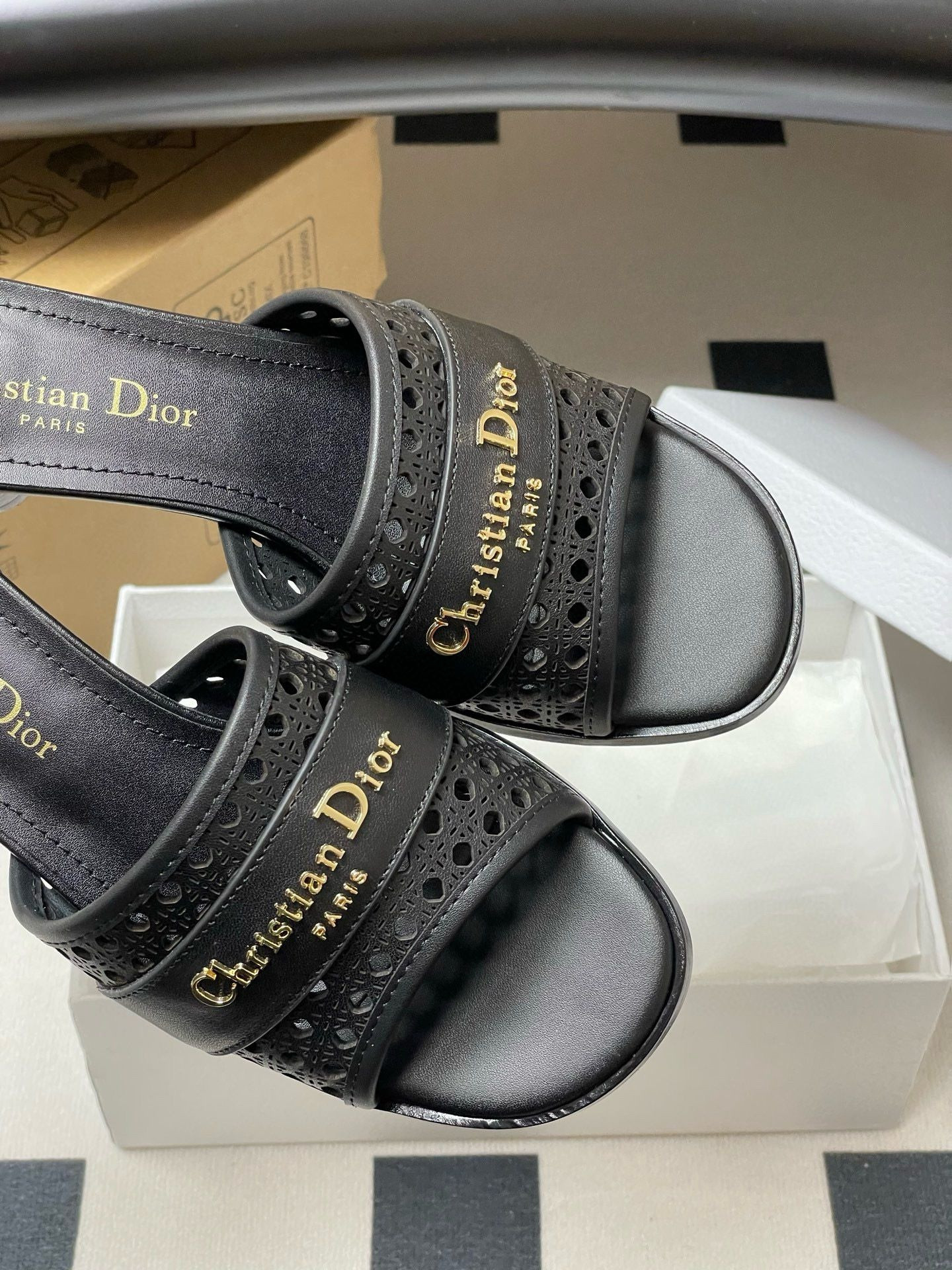 UA D*0r D-Lane Heeled Slide