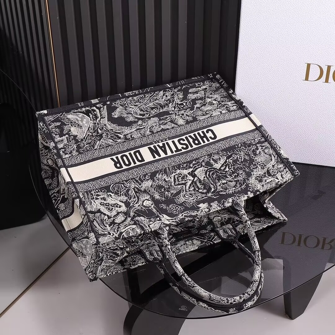 D*0r Book Tote 42x18x35cm