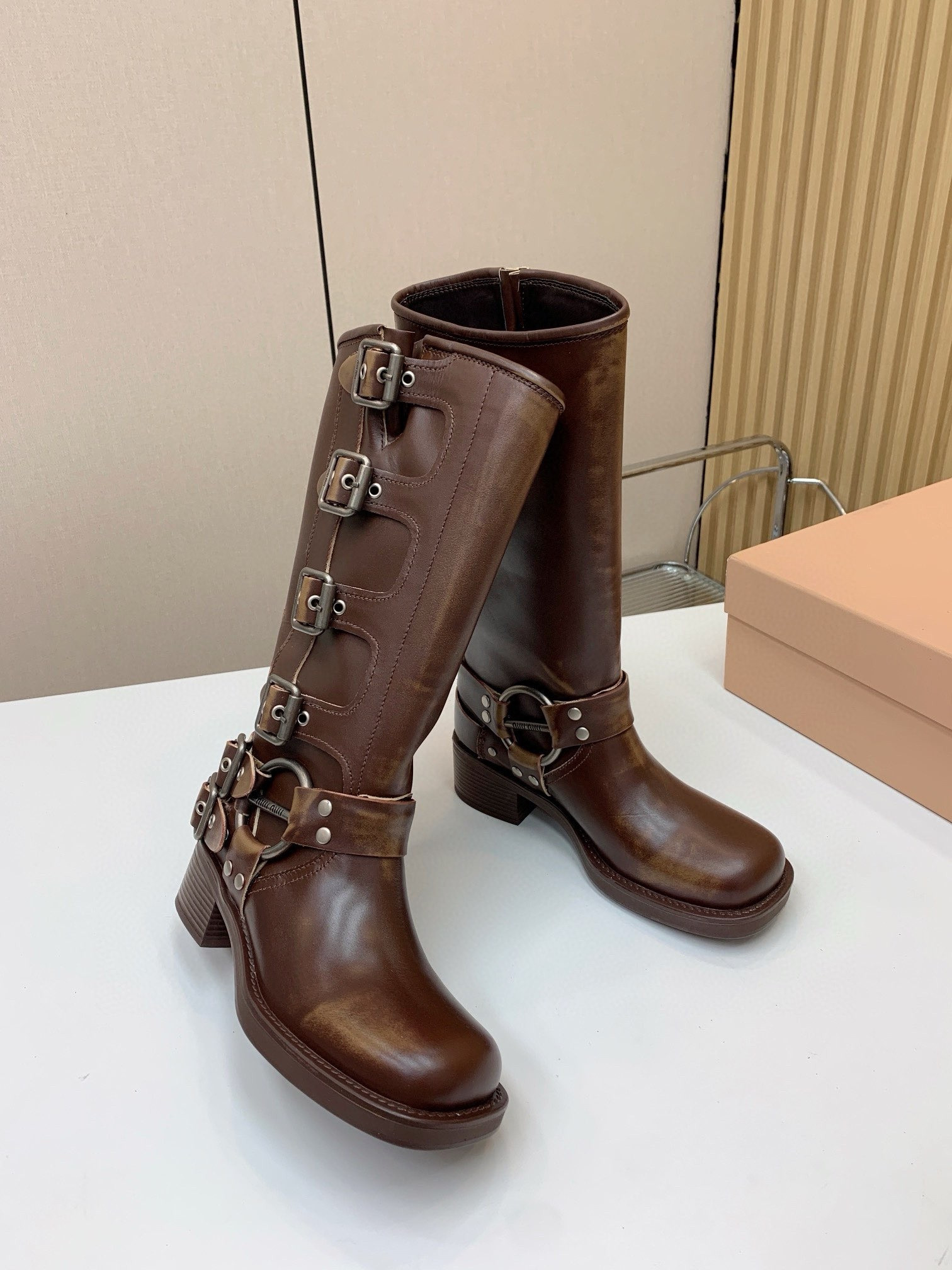 ua M1v M1v leather boots