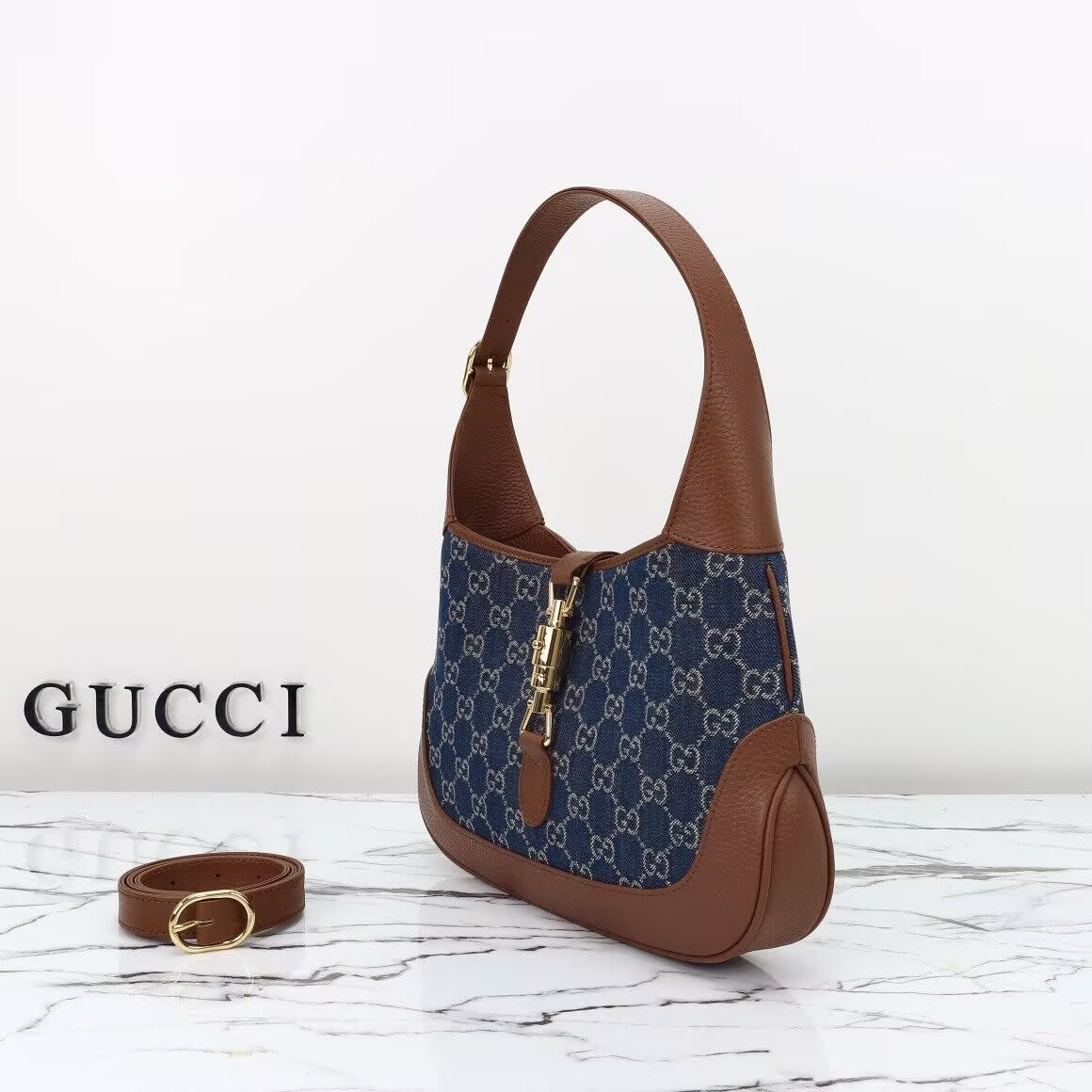 G*u*i Jackie Shoulder Bag 28×19×4.5cm