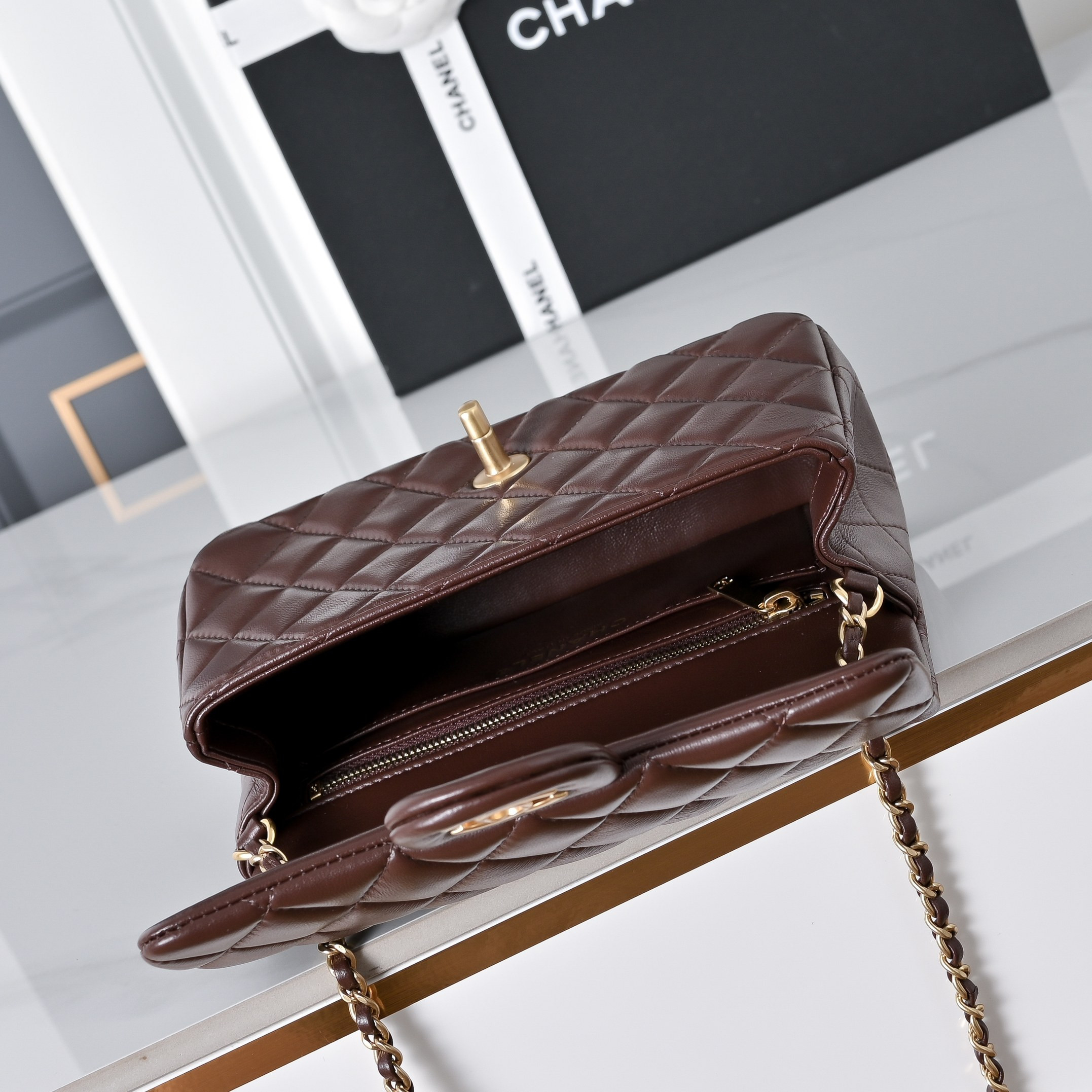 Ch*el flap bag brown as1787 20x13x7cm