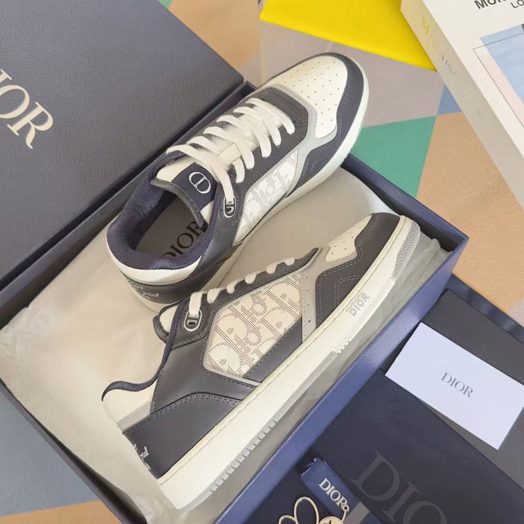 UA D*0r B27 Sneaker