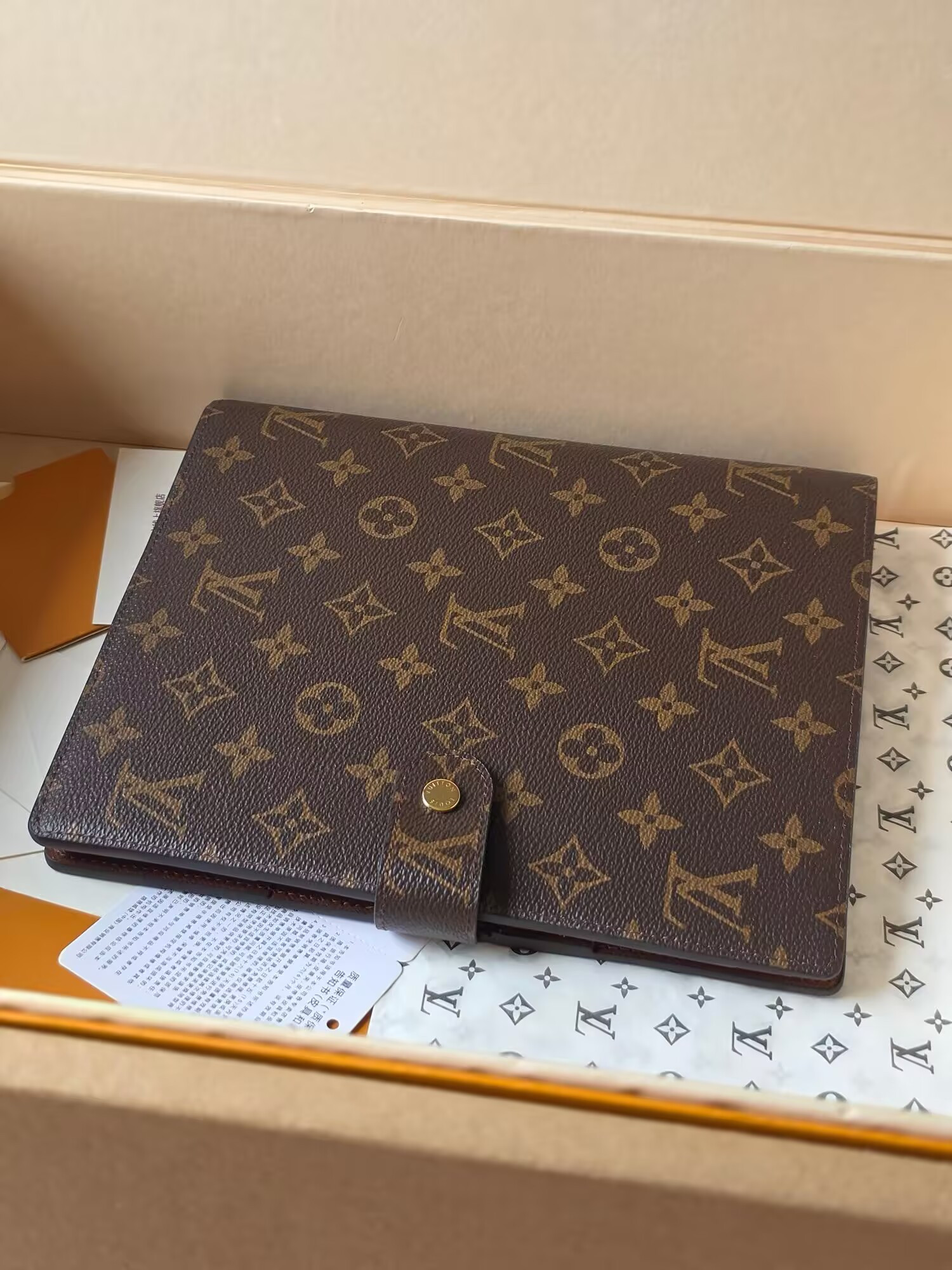 LV Large Ring Agenda Cover R20106 18.5x23x3cm