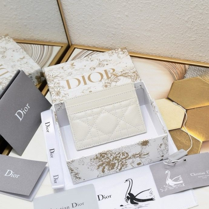D*0r Card Holder