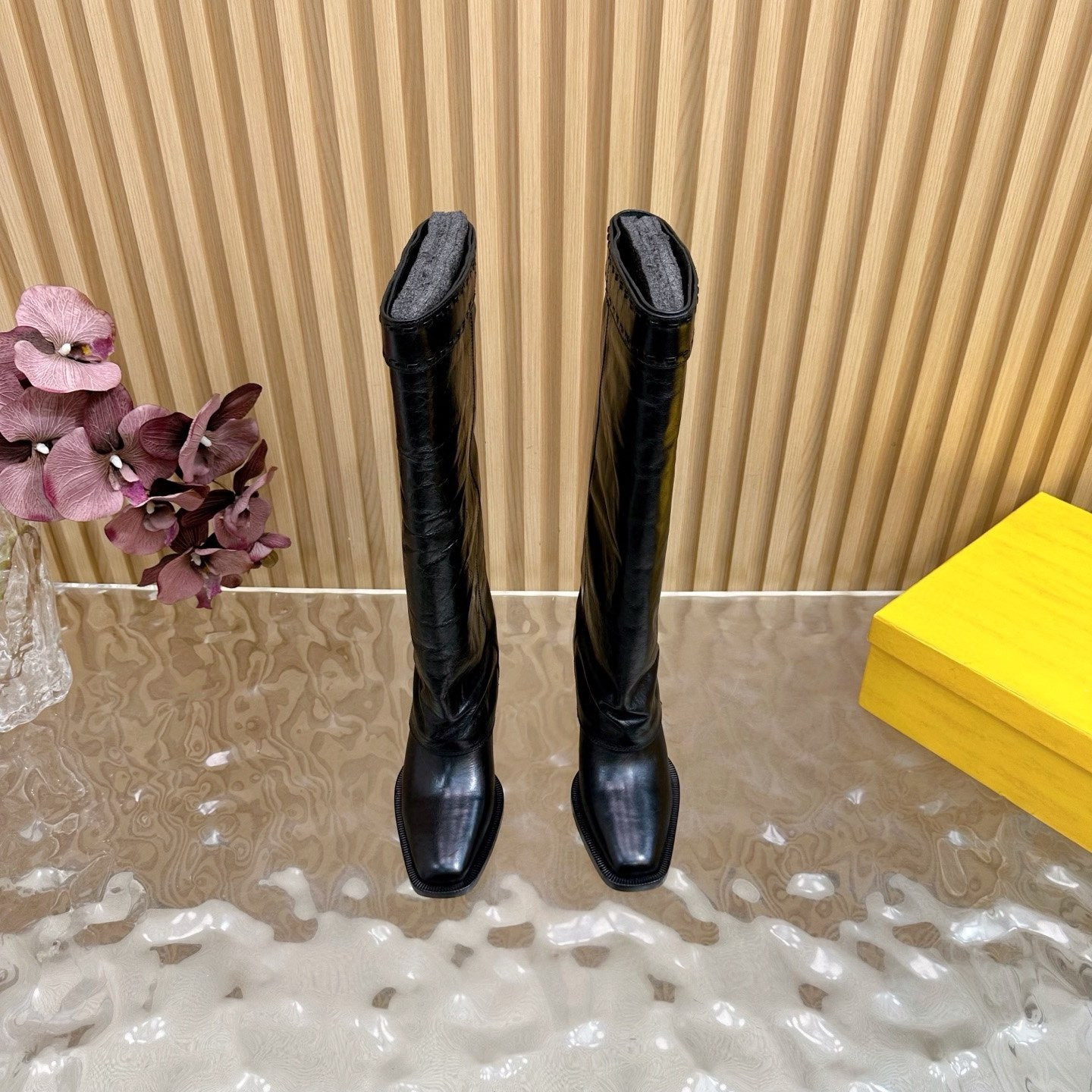 ua F**di boots