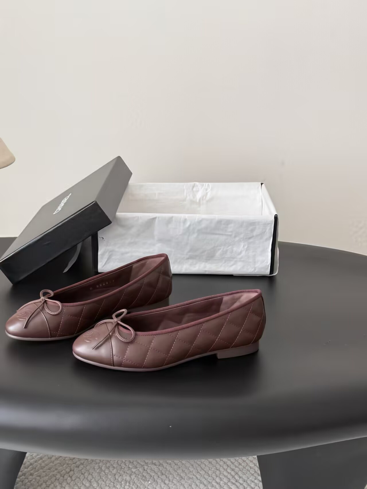 ua Ch*el ballet flats