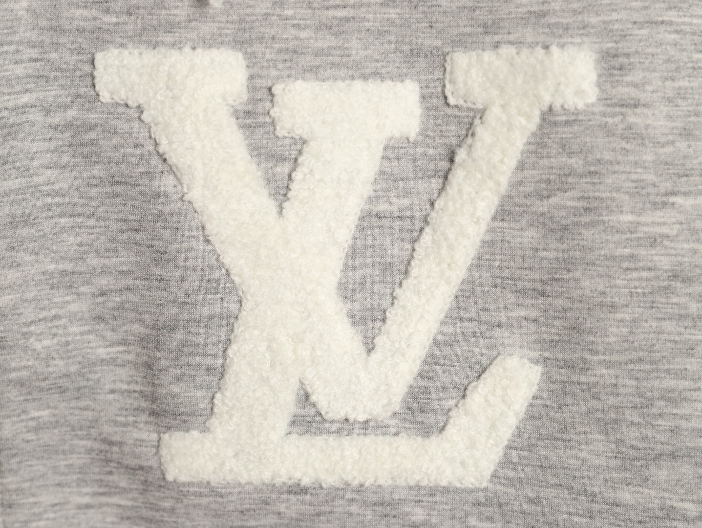 l0*is V*t0n coats