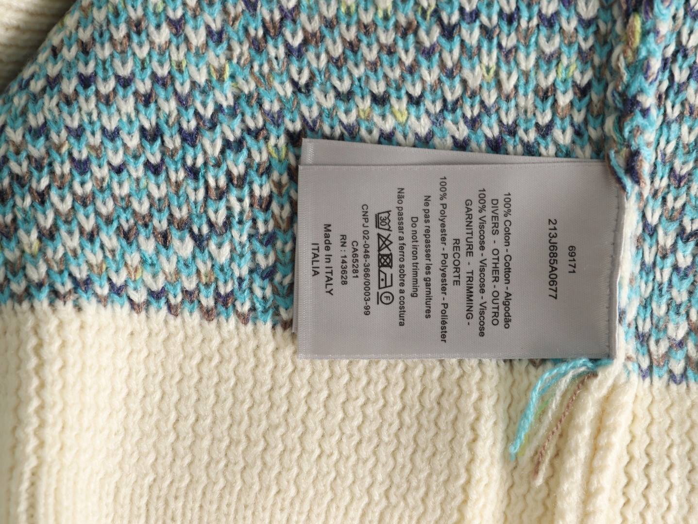 D*0r 25ss Sweaters