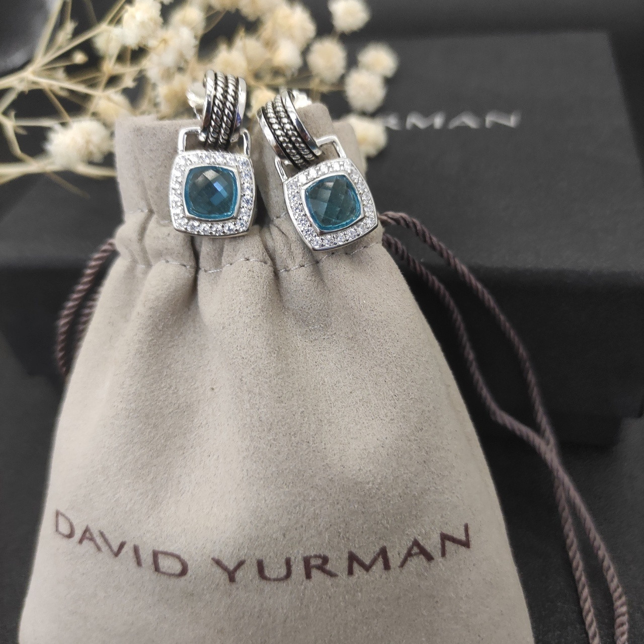 dau1d Yvrm*n square di*m*nd earrings(main stone 7mm)