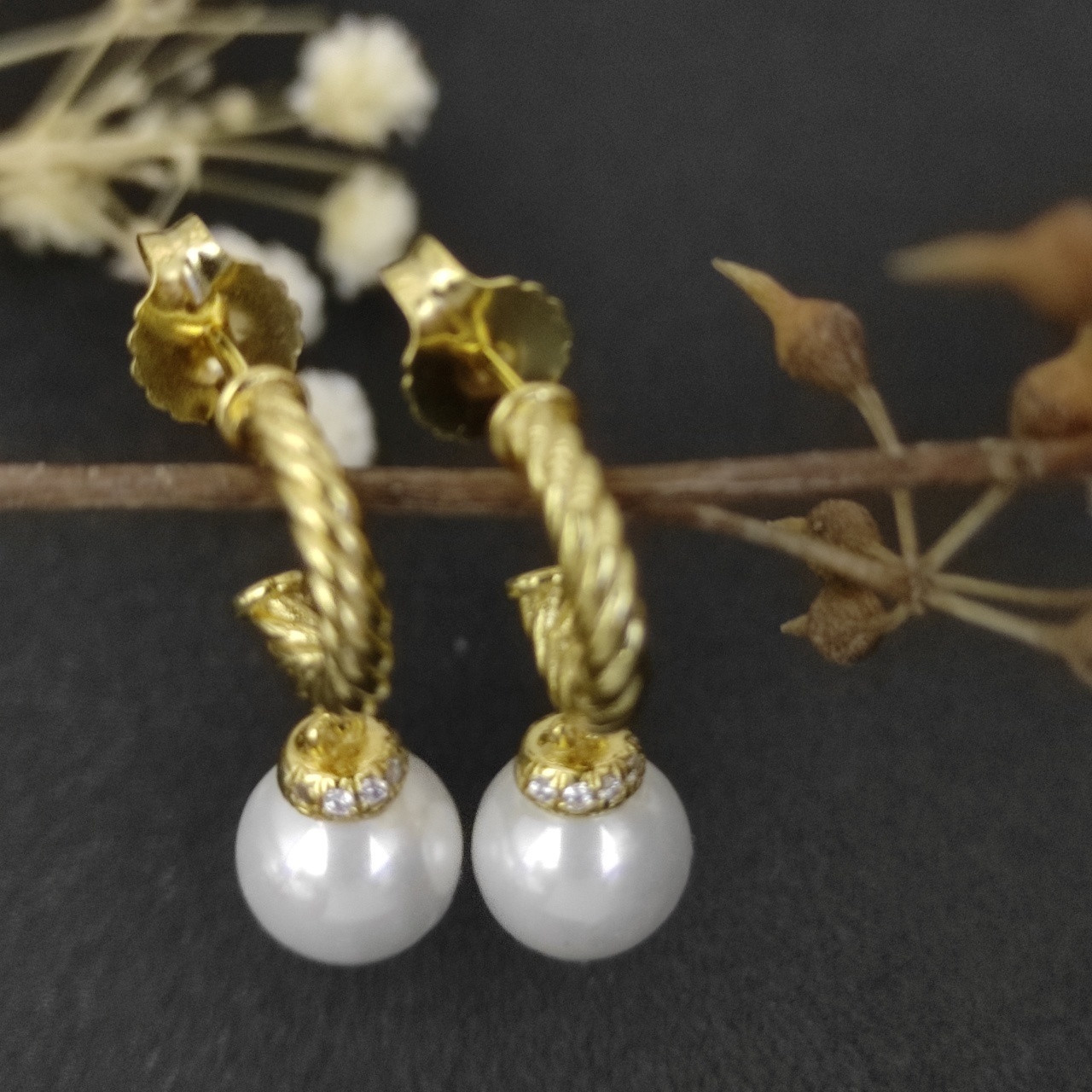 dau1d Yvrm*n pearl earrings