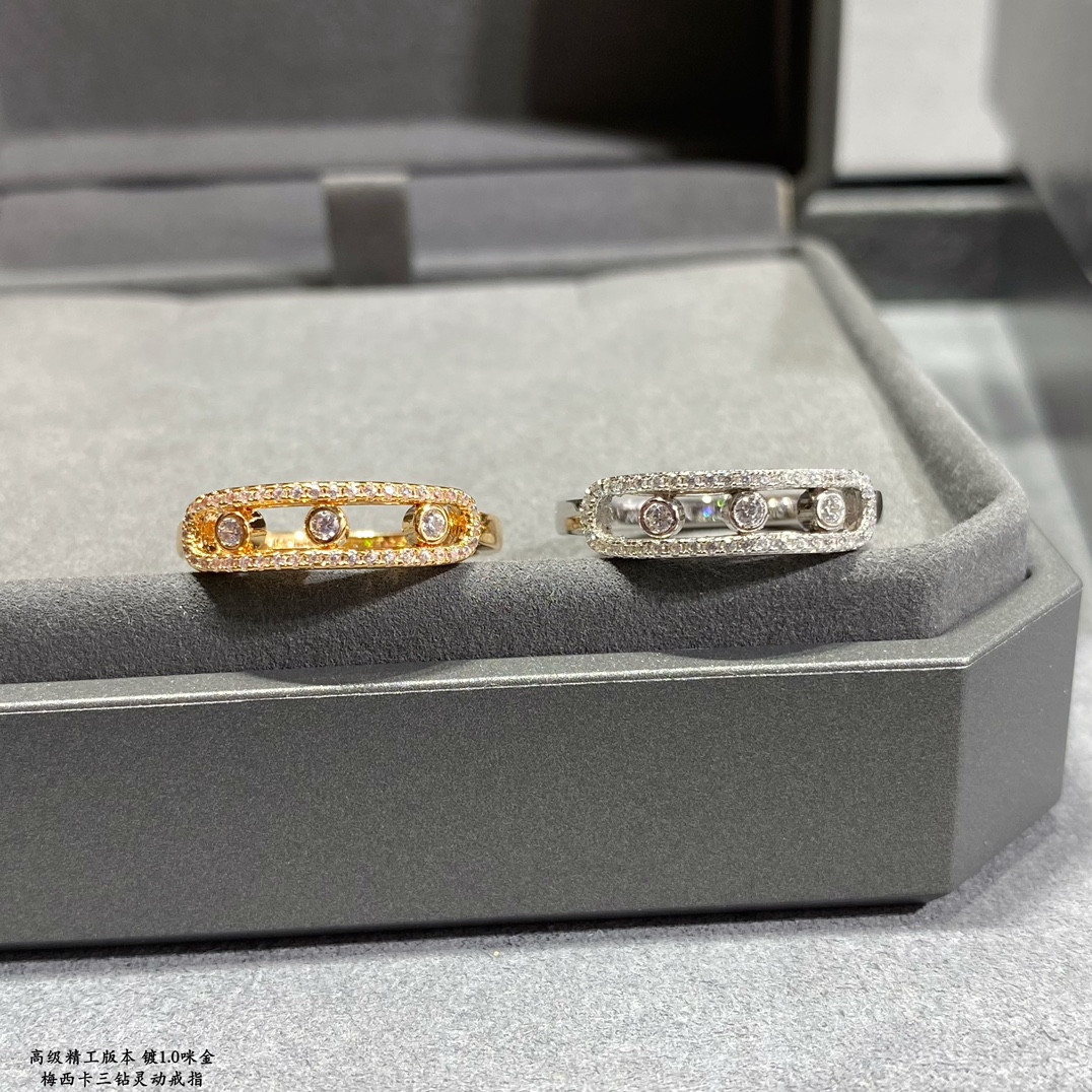 Messika Three Diamond Moving Ring