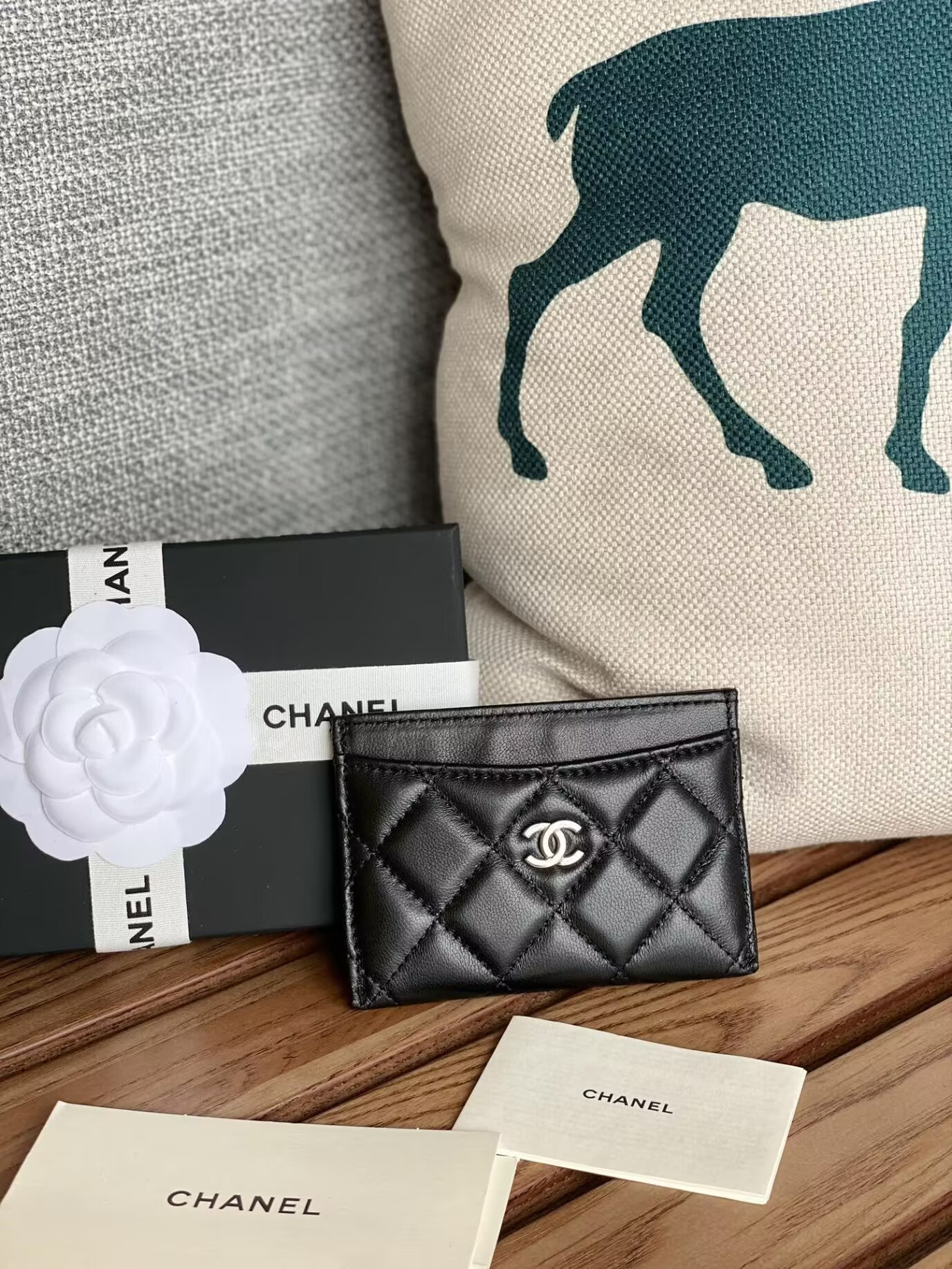 Ch*el CARD HOLDER