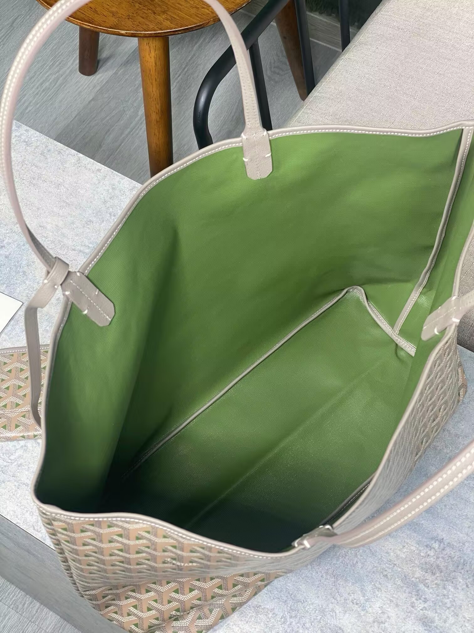 Go*ard saint l0*is gm bag 34 cm x 20 cm x 40 cm