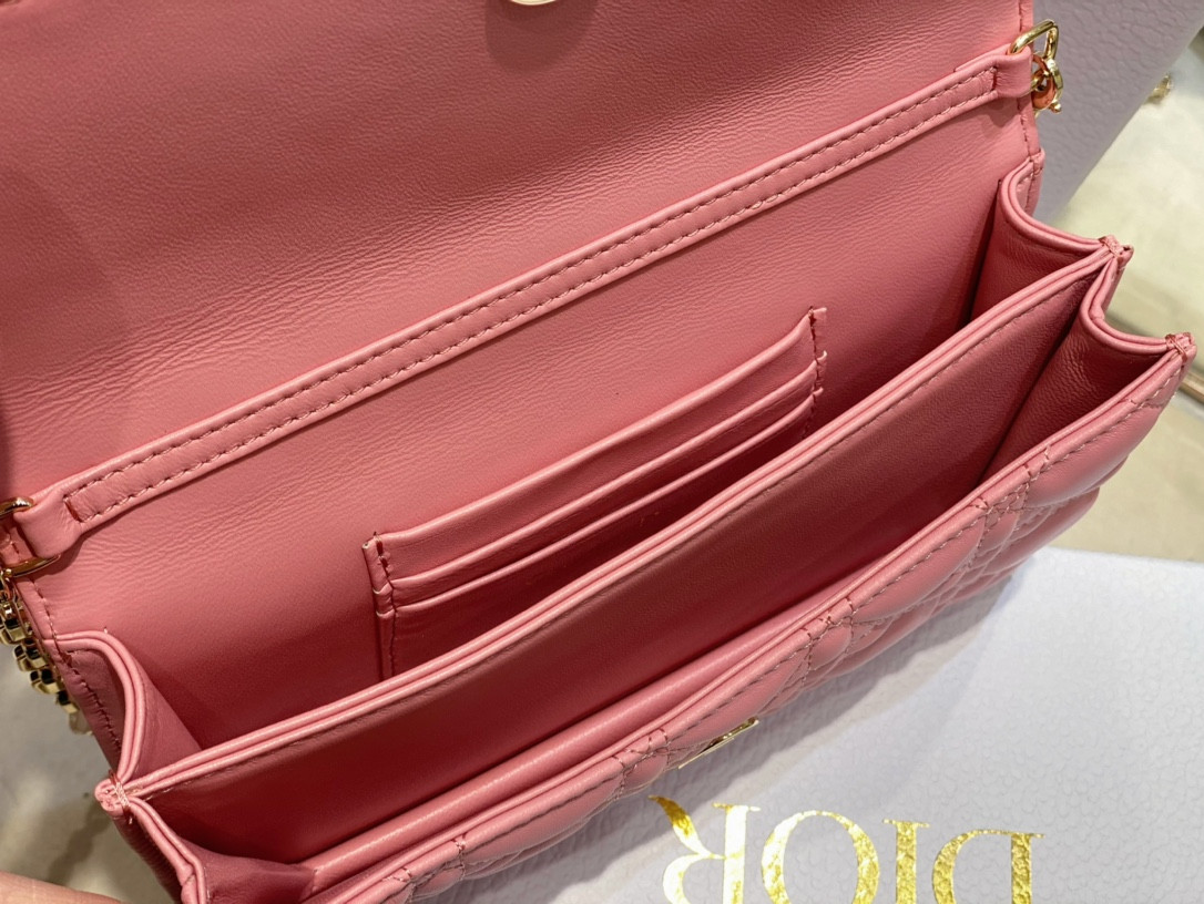 MISS D*0r MINI BAG Melocoton Pink Pearlescent Cannage Lambskin S0980ONJL_M92P 21 x 11.5 x 4.5 cm