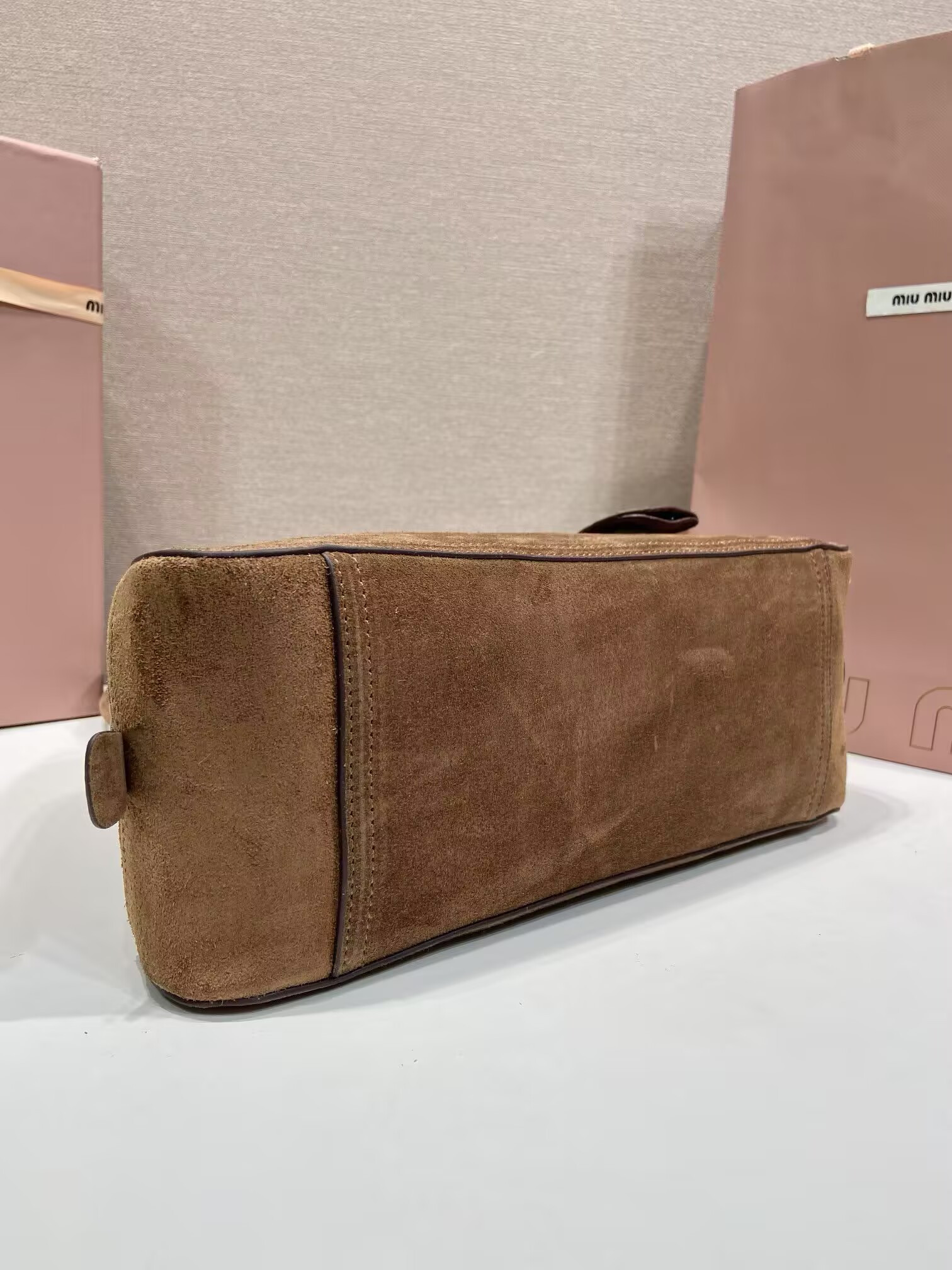 M1v M1v vivant suede bag 32x19.5x11cm