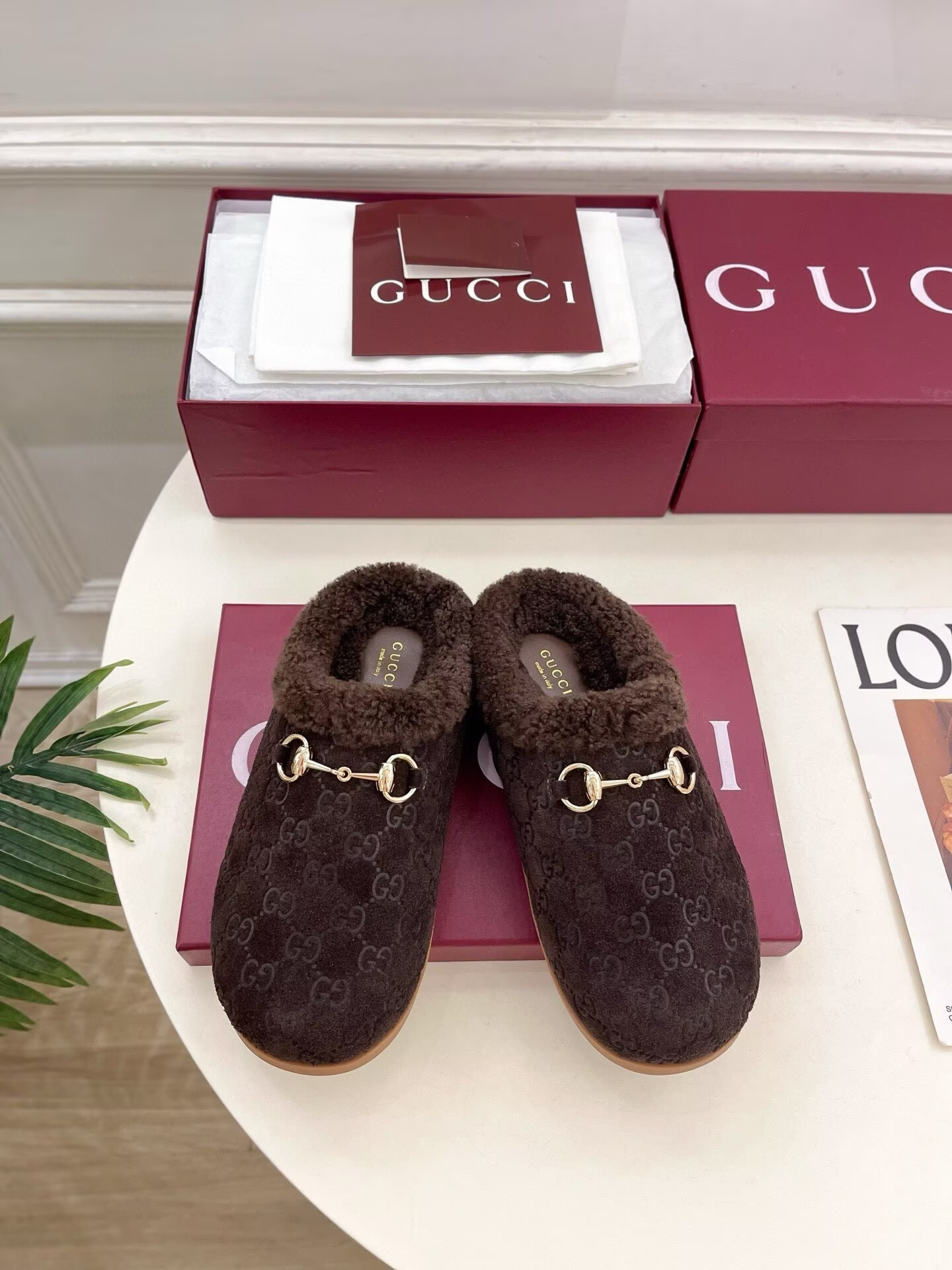 ua G*u*i mules