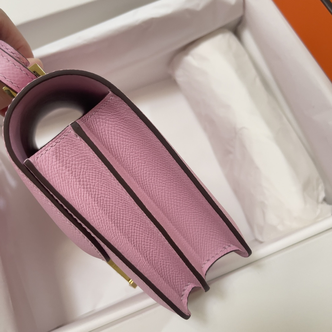 Hermès Constance 19 Epsom Gold Hardware 7.25" x 6.25" x 2.25"