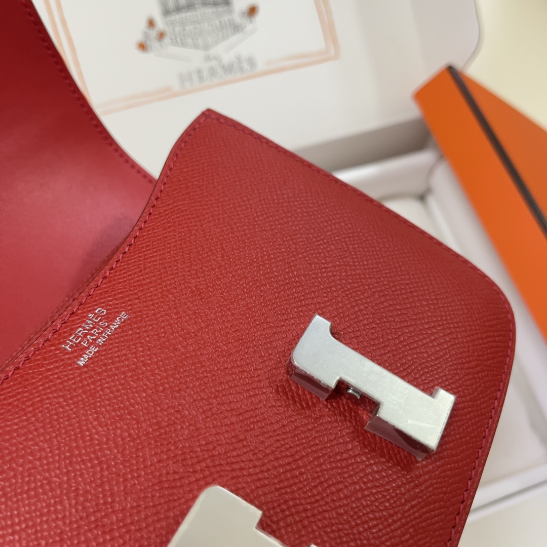 Hermès Constance 19 Epsom Silver Hardware 7.25" x 6.25" x 2.25"