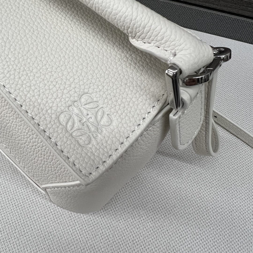 L0ew* mini puzzle bag 18x12.5x8cm