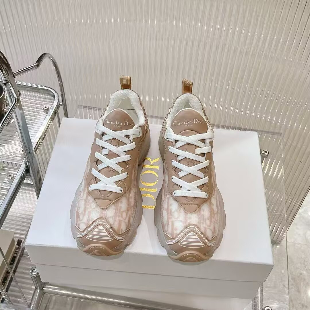 UA D*0r Vibe Sneaker
