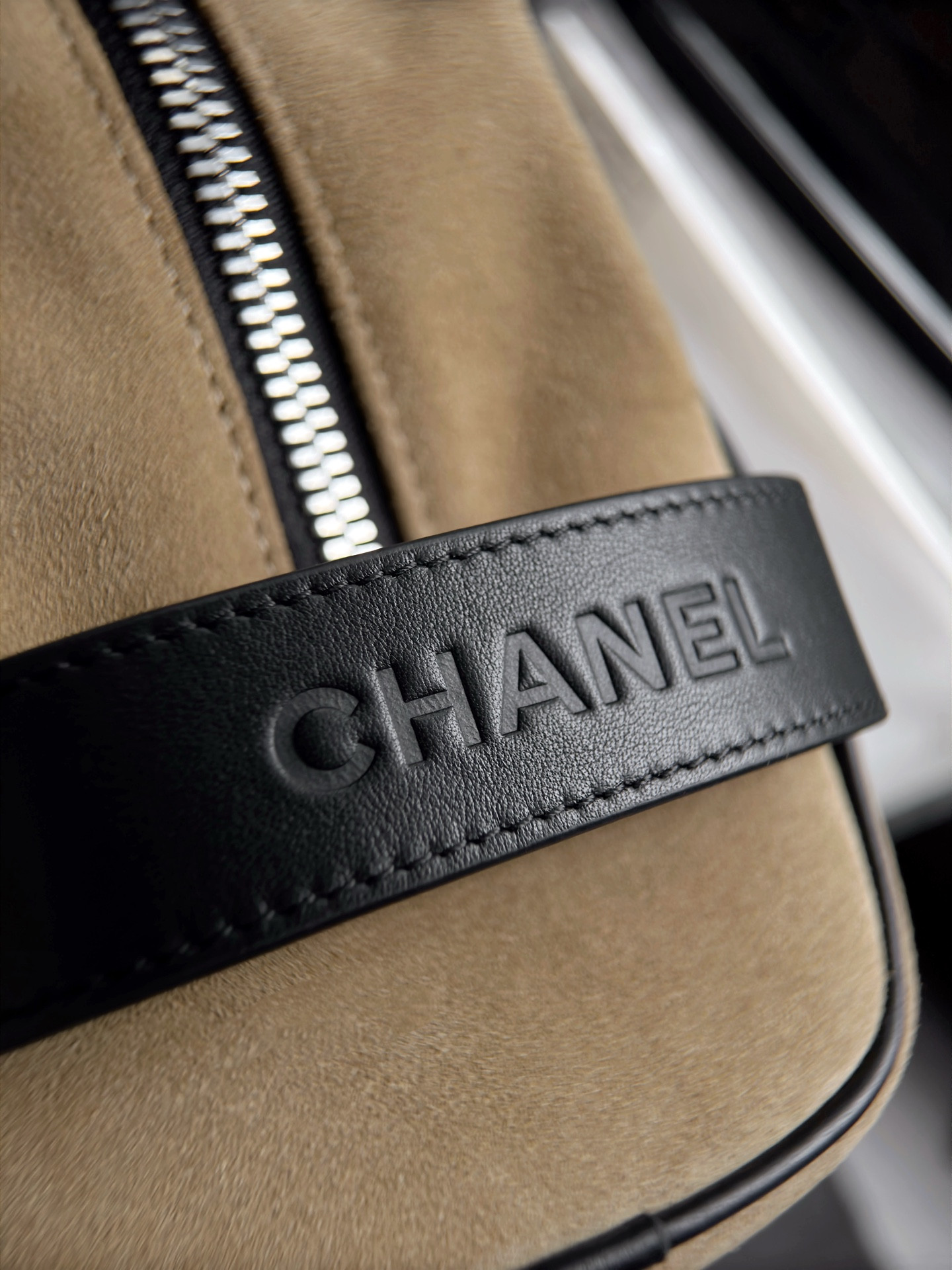 Ch*el large zipper clutch ap5267 17x29x12cm