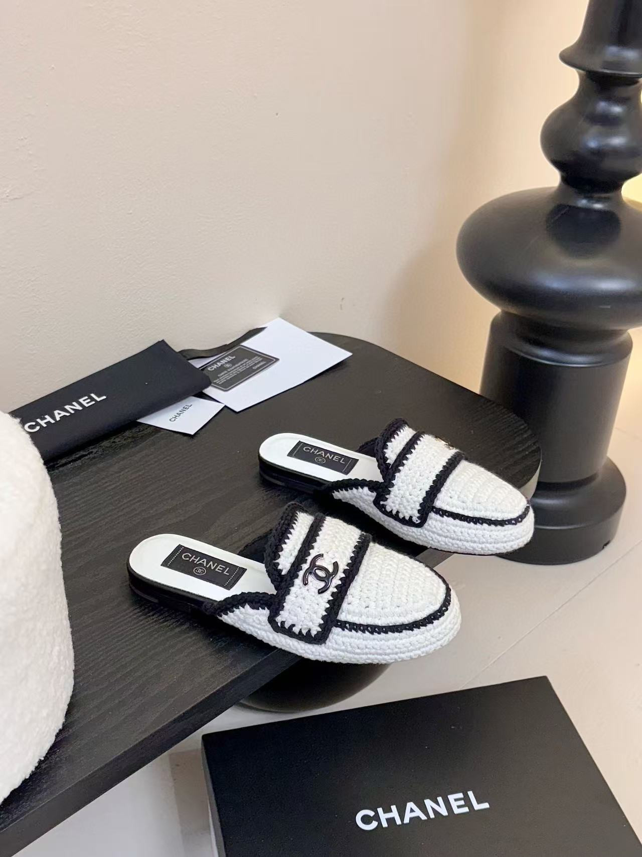 UA Ch*el Slides