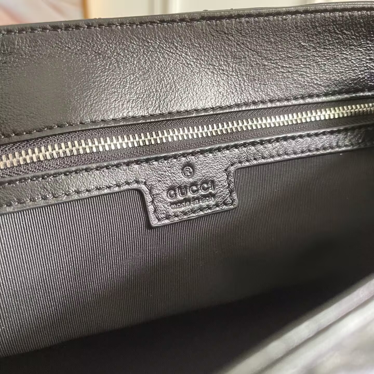 G*u*i gg marmont medium shoulder bag 31x17x8cm