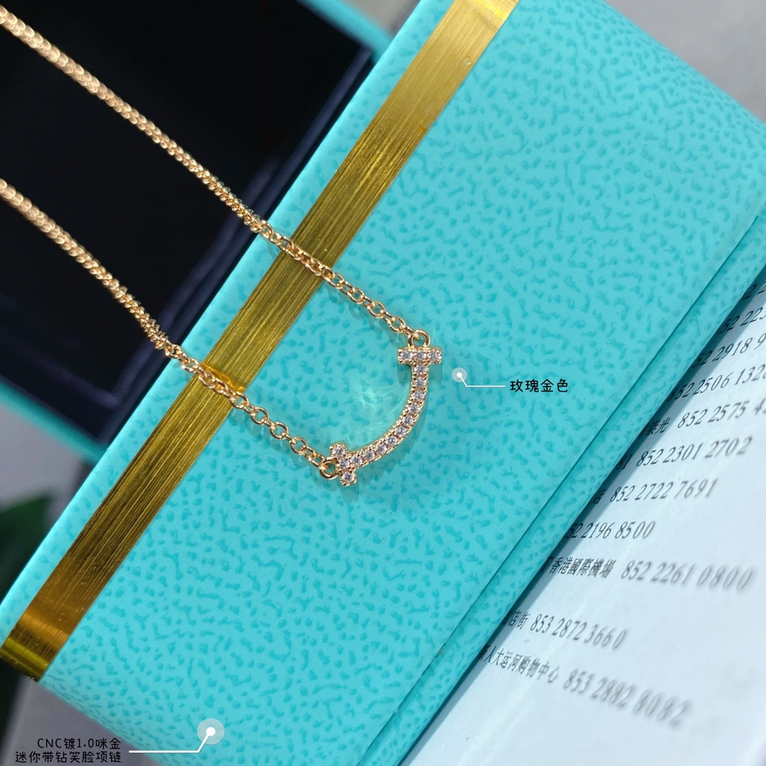 T*f*ny & Co. Mini Smile With diamond Necklace