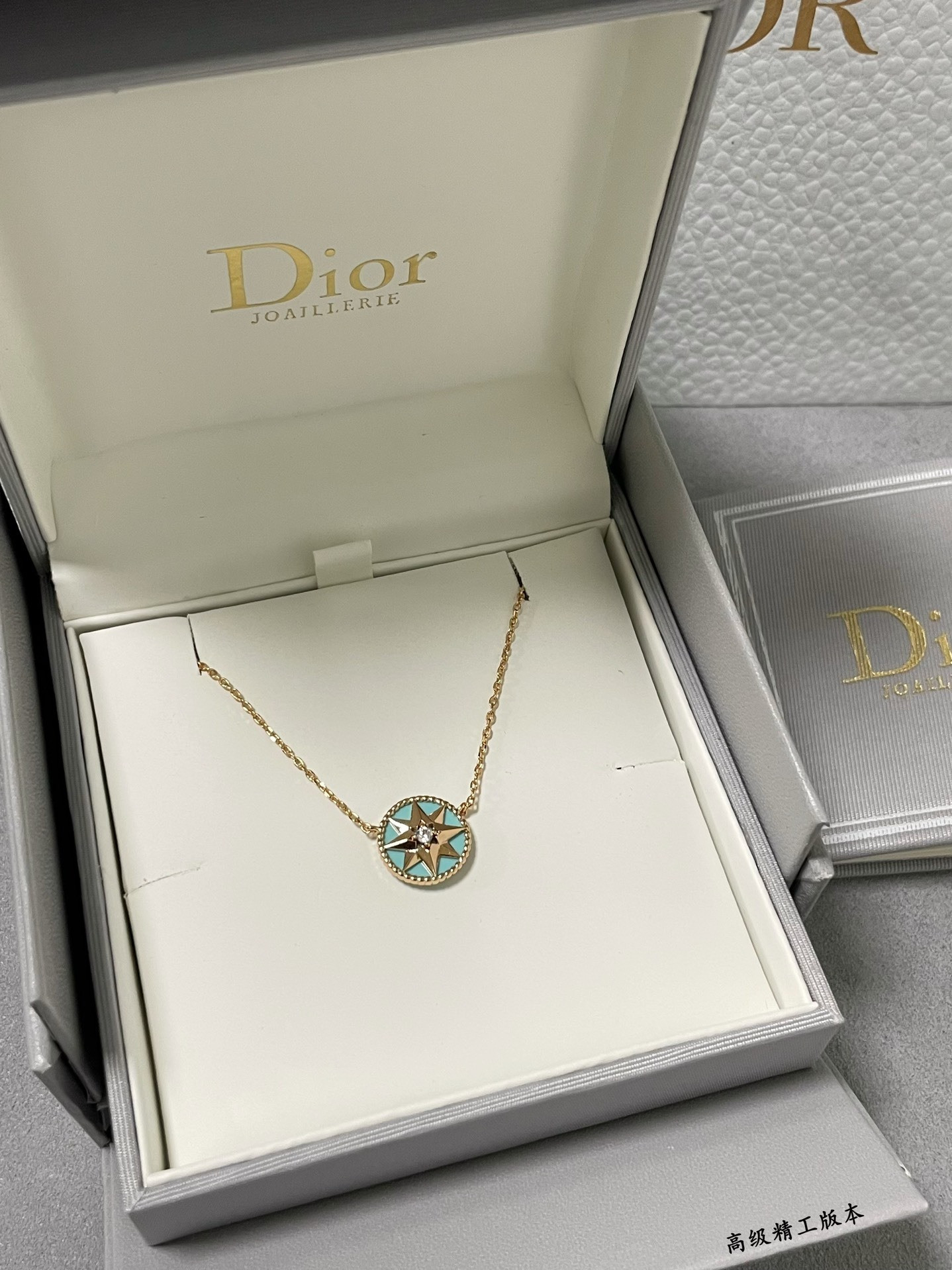 D*or rose des vents necklace