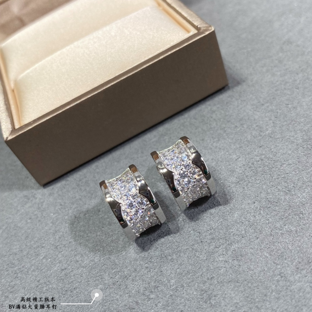 B*l*ai Full of diamond waist Earrings