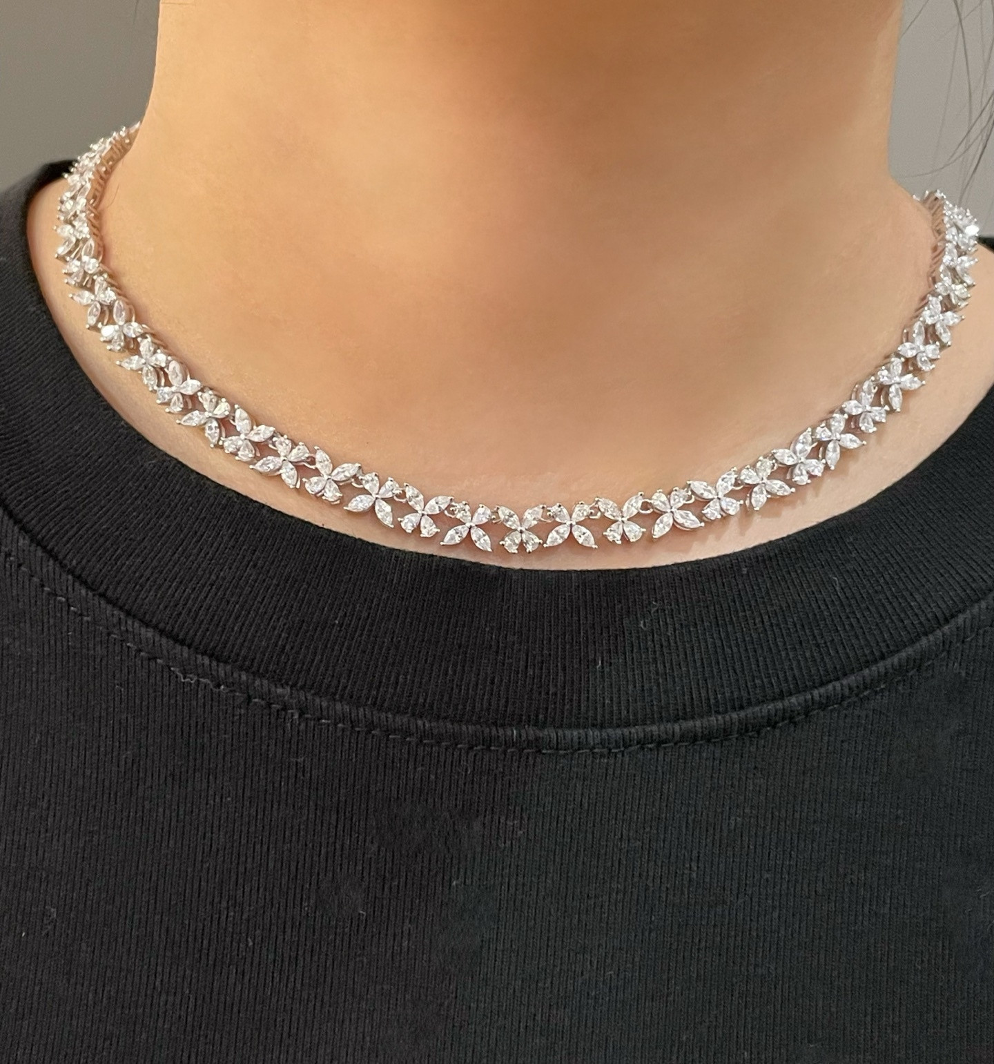 Gr*ff classic butterfly di*m*nd necklace ag925(length: 40 cm)
