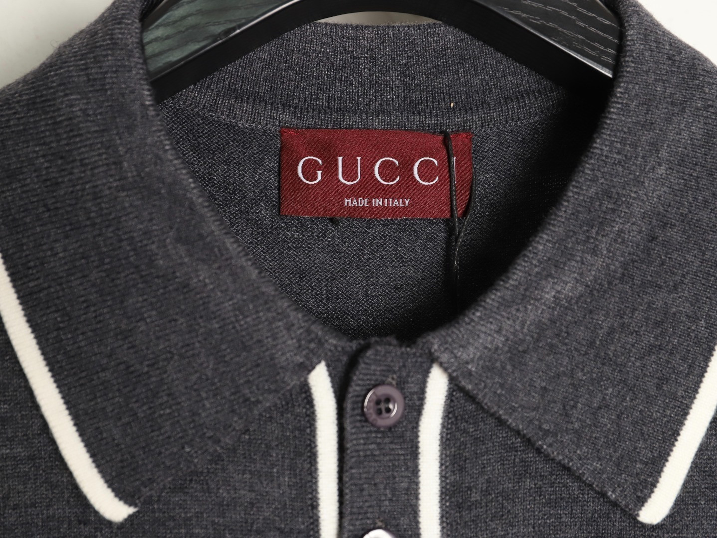 G*u*i 25fw Knitting Sweaters