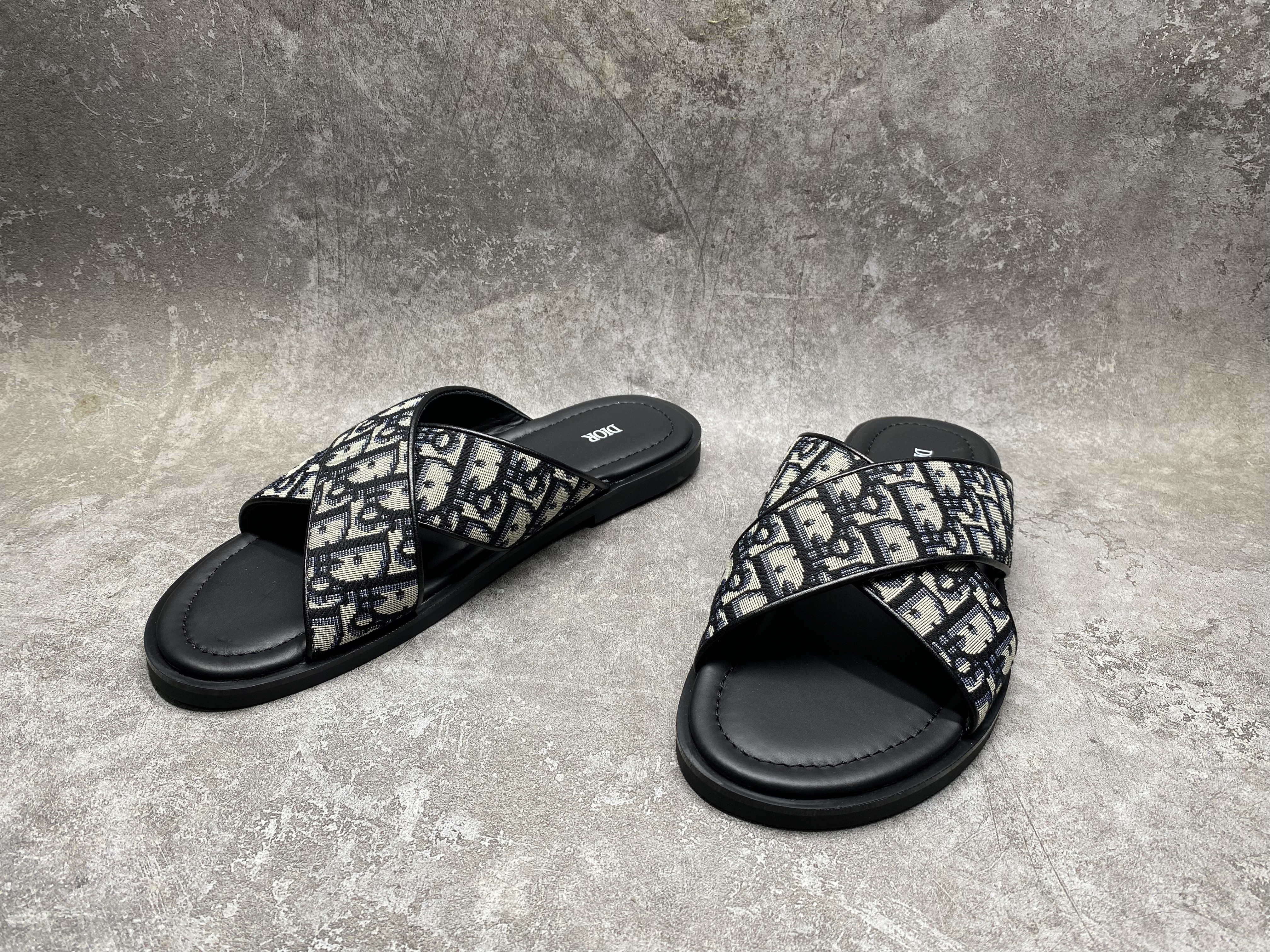 UA D*0r Alias Sandal