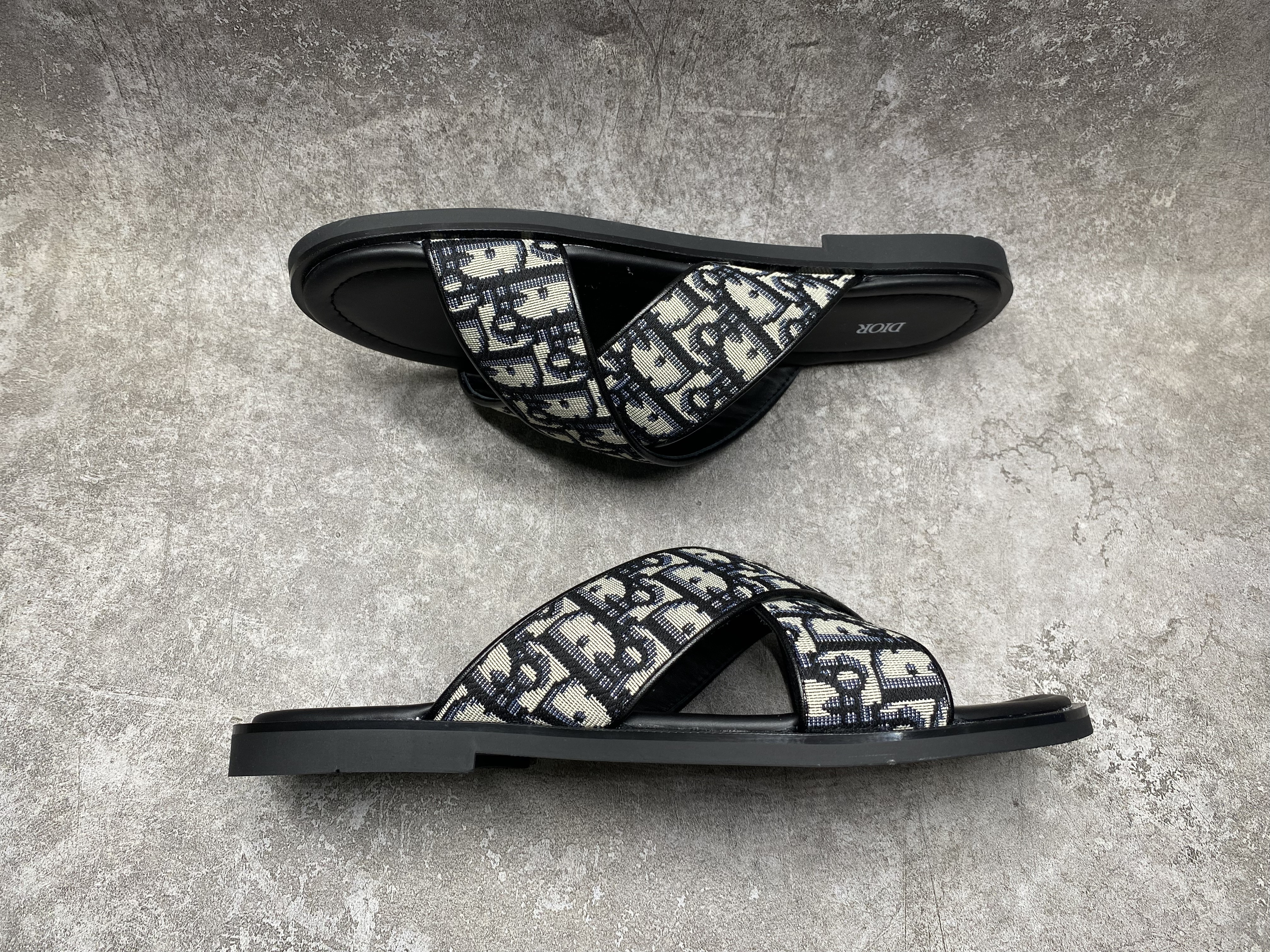 UA D*0r Alias Sandal