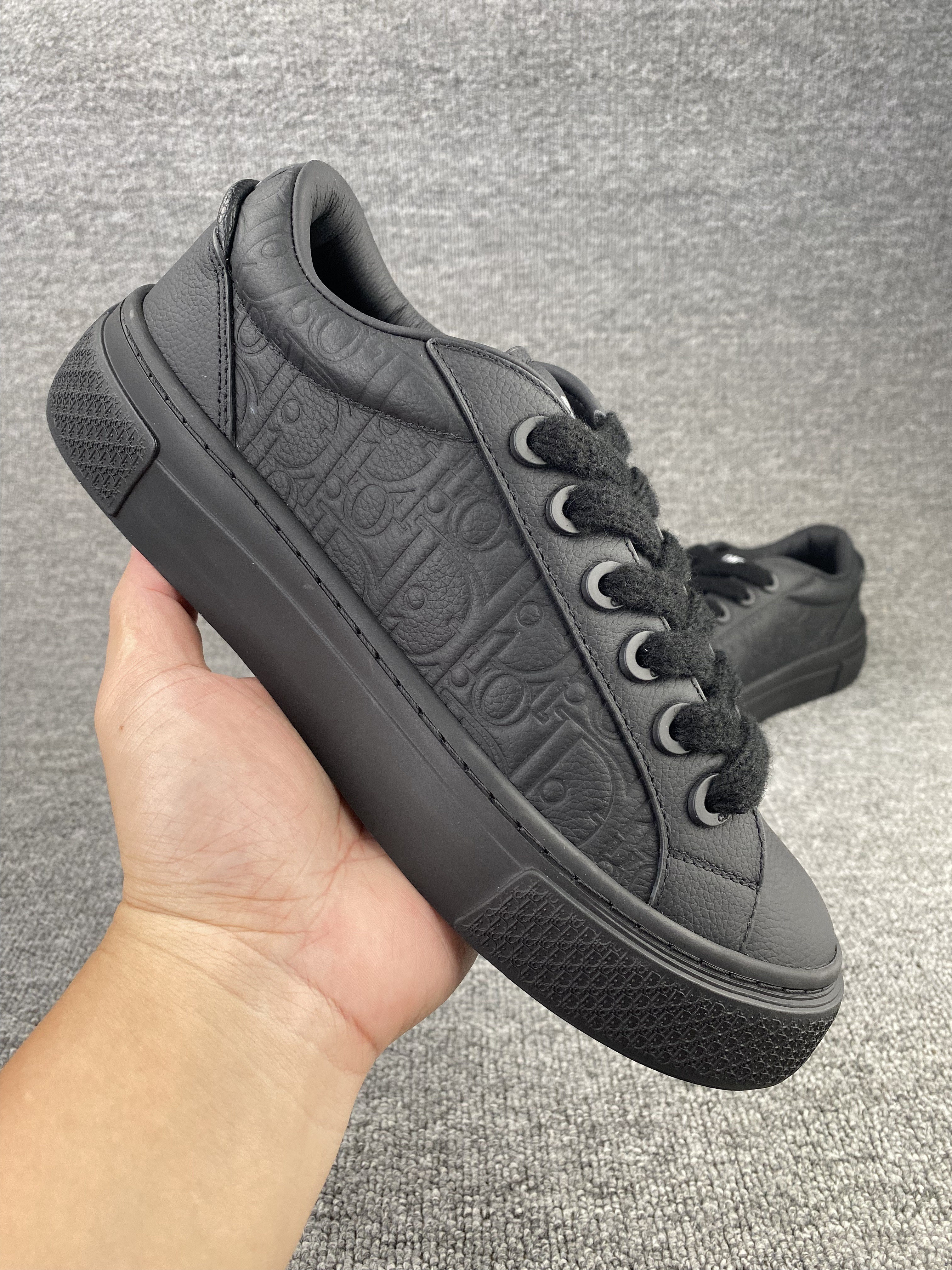 UA D*0r B33 Sneaker
