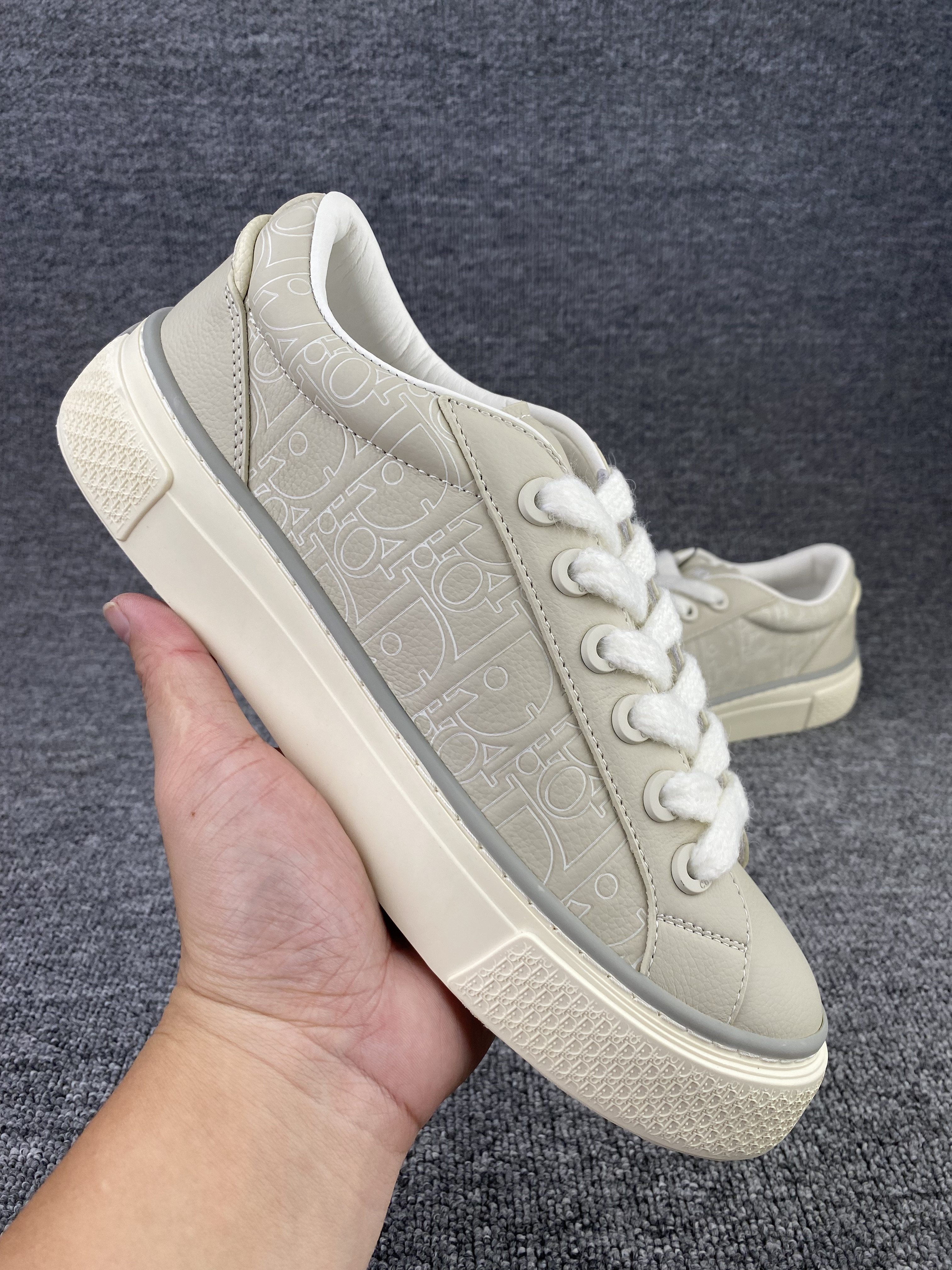 UA D*0r B33 Sneaker