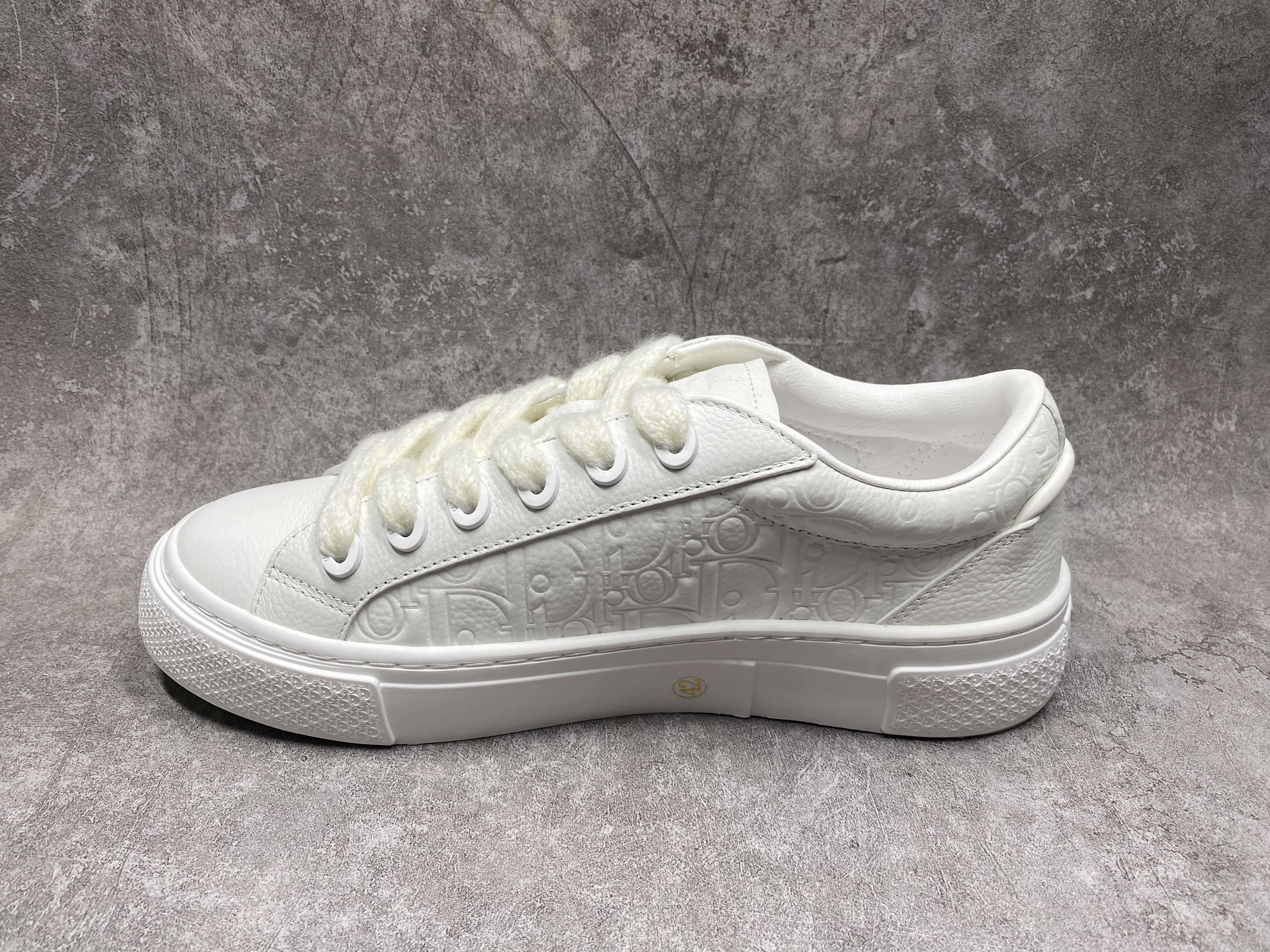 UA D*0r B33 Sneaker