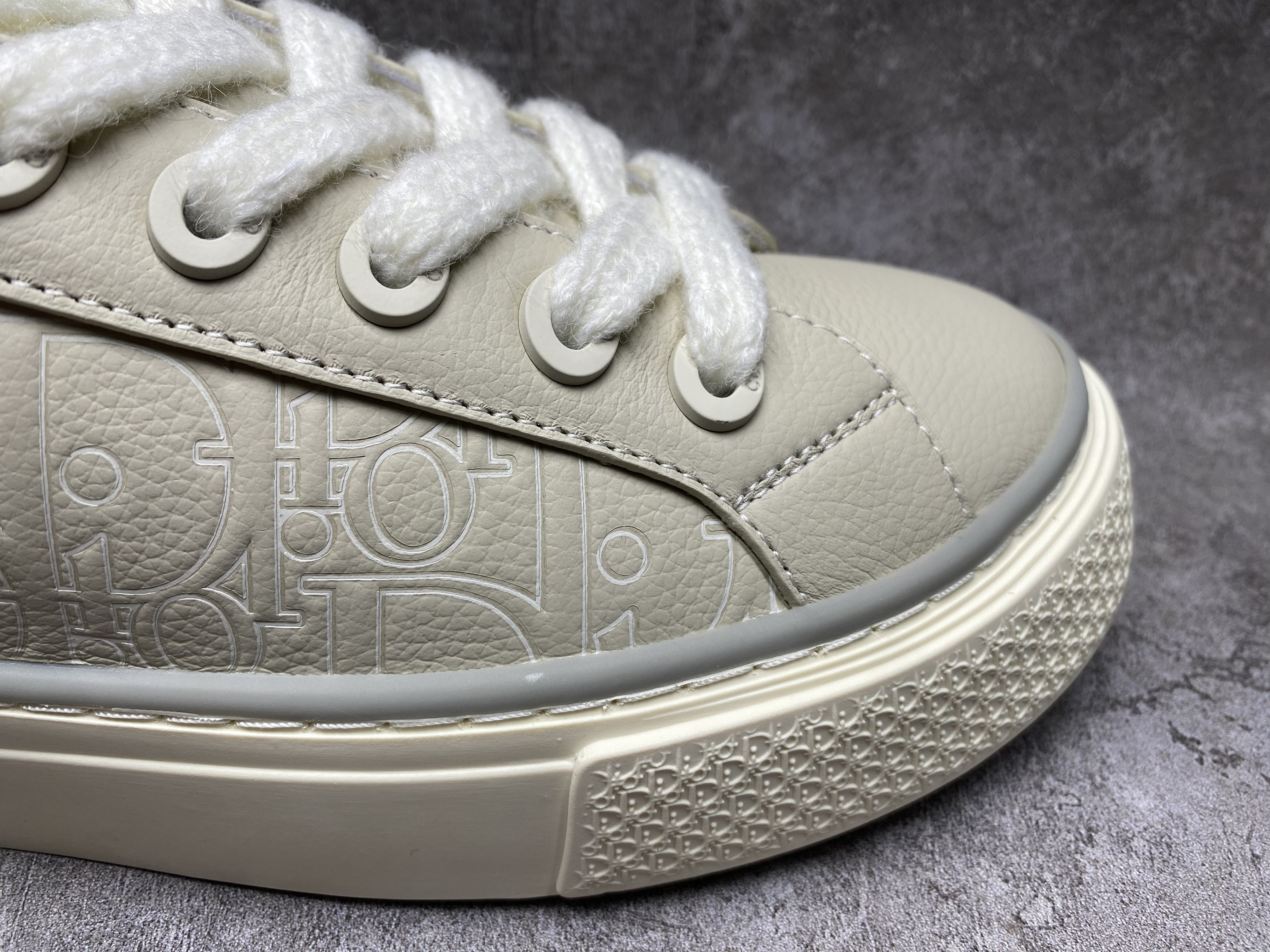 UA D*0r B33 Sneaker
