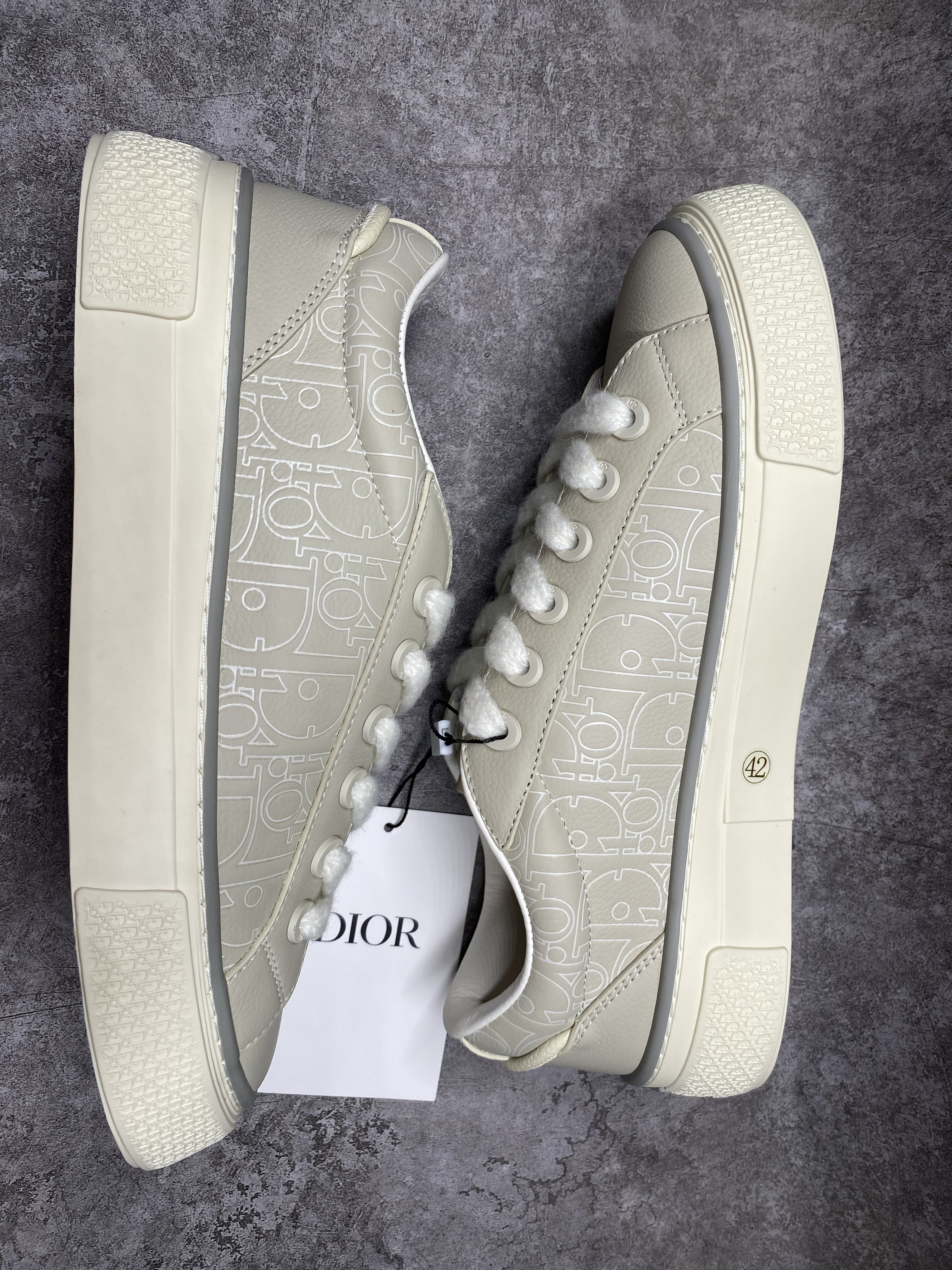 UA D*0r B33 Sneaker
