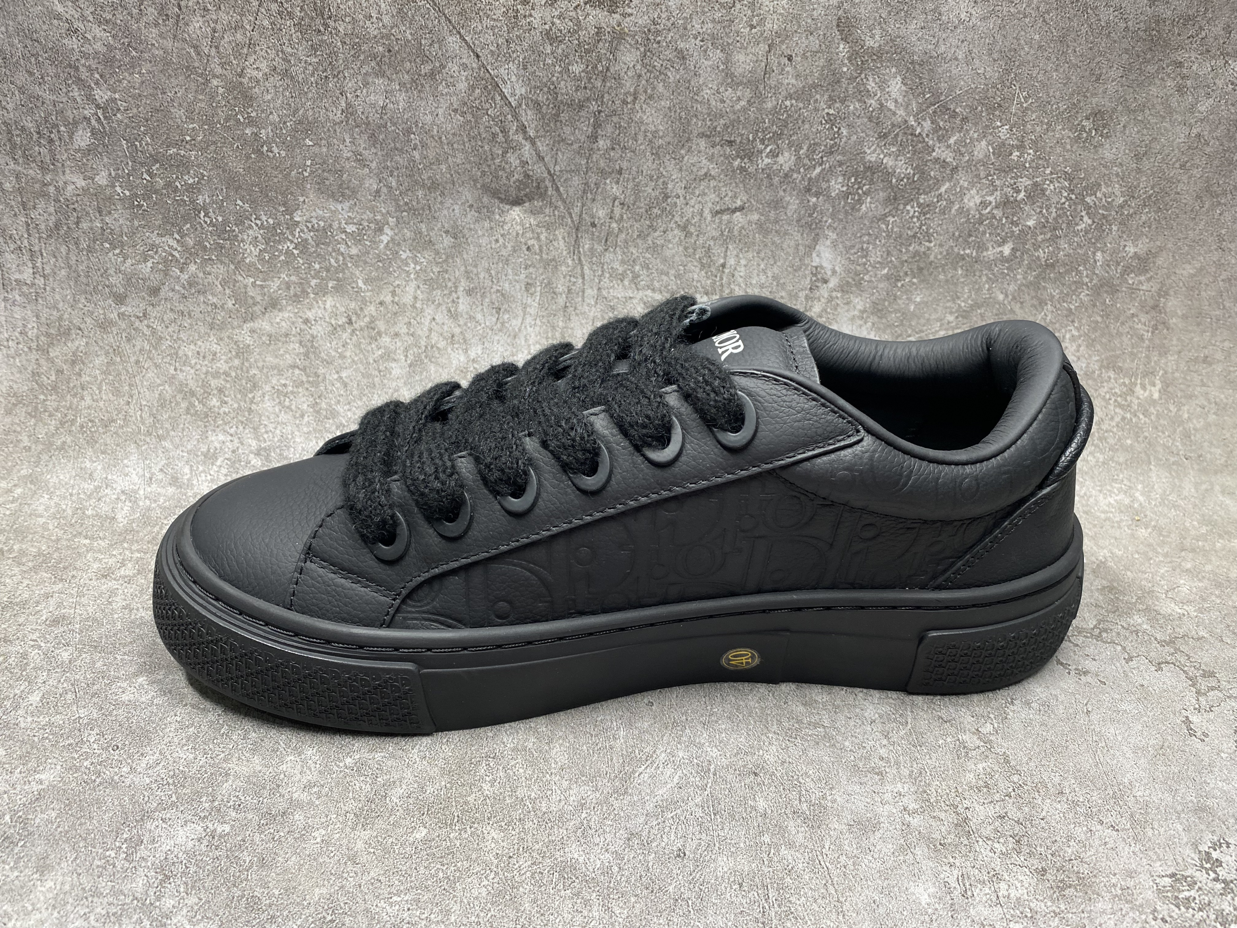 UA D*0r B33 Sneaker