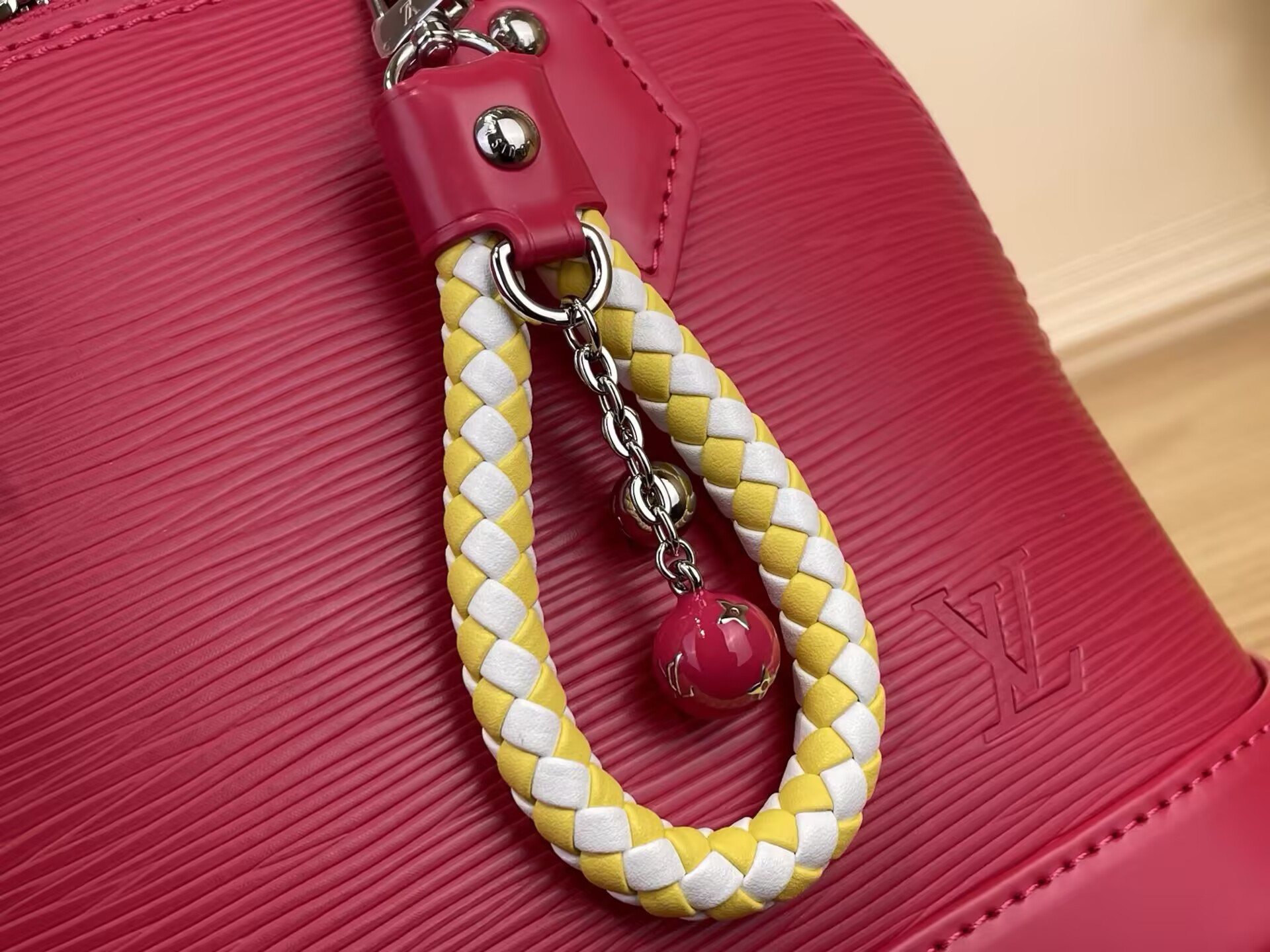 LV ALMA BB M29125 23.5x17.5x11.5cm