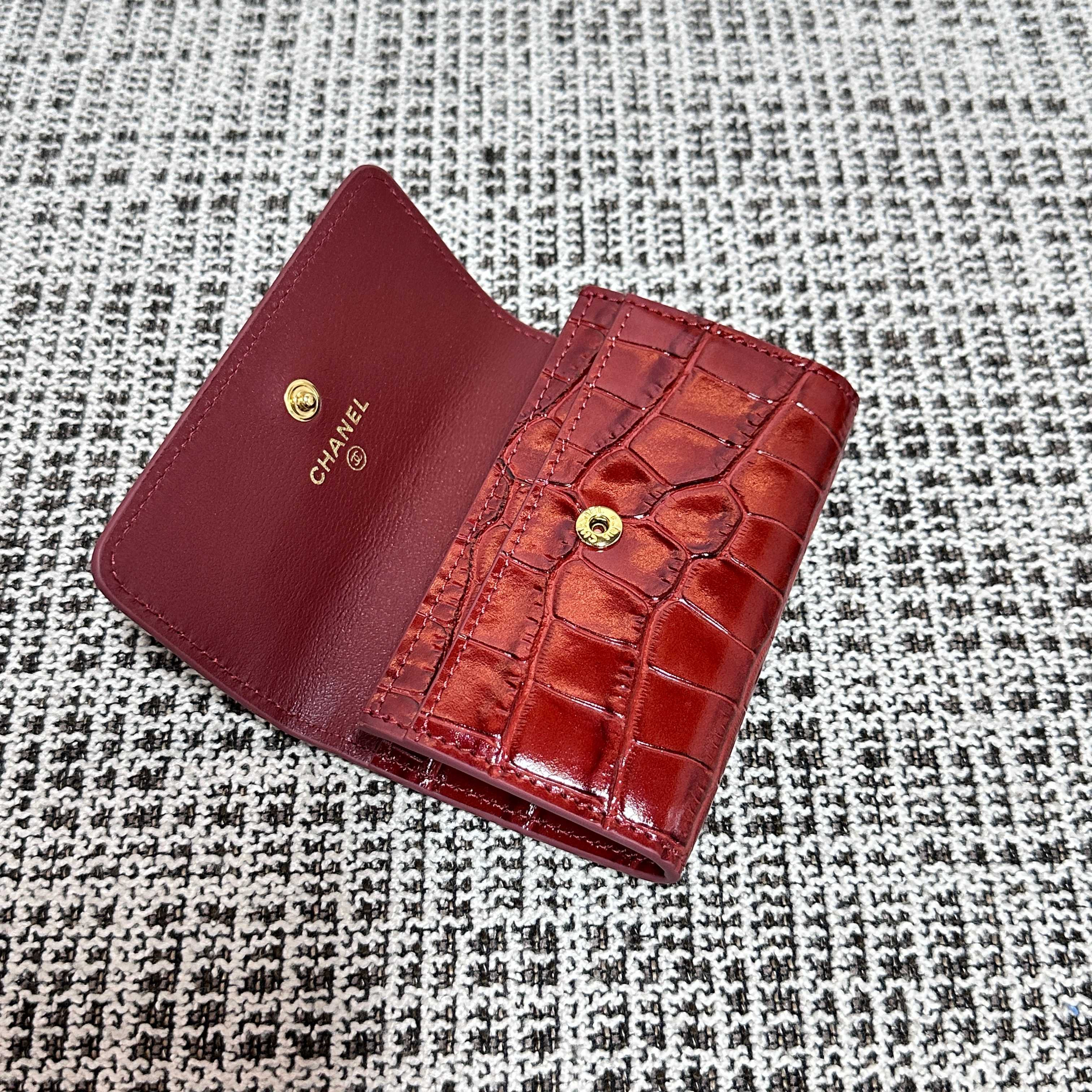 Ch*el flap card holder 7.5x11x2cm