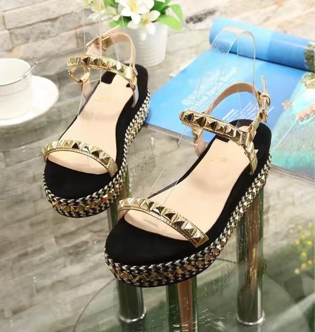 ua Ch**an louboutin pyraclou