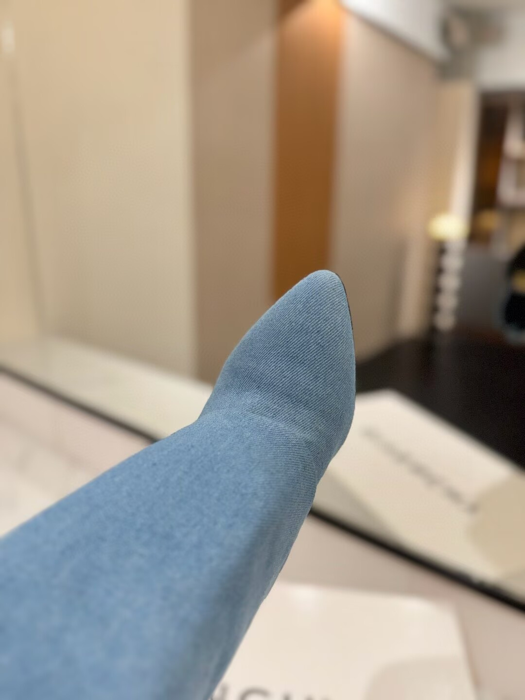 ua G1uenchy shark lock boots(production about 10 days)