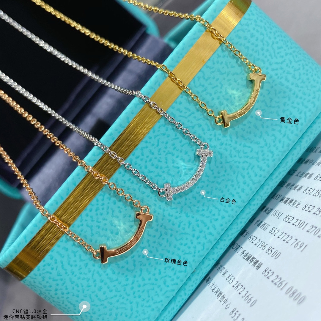 T*f*ny & Co. Mini Smile With diamond Necklace