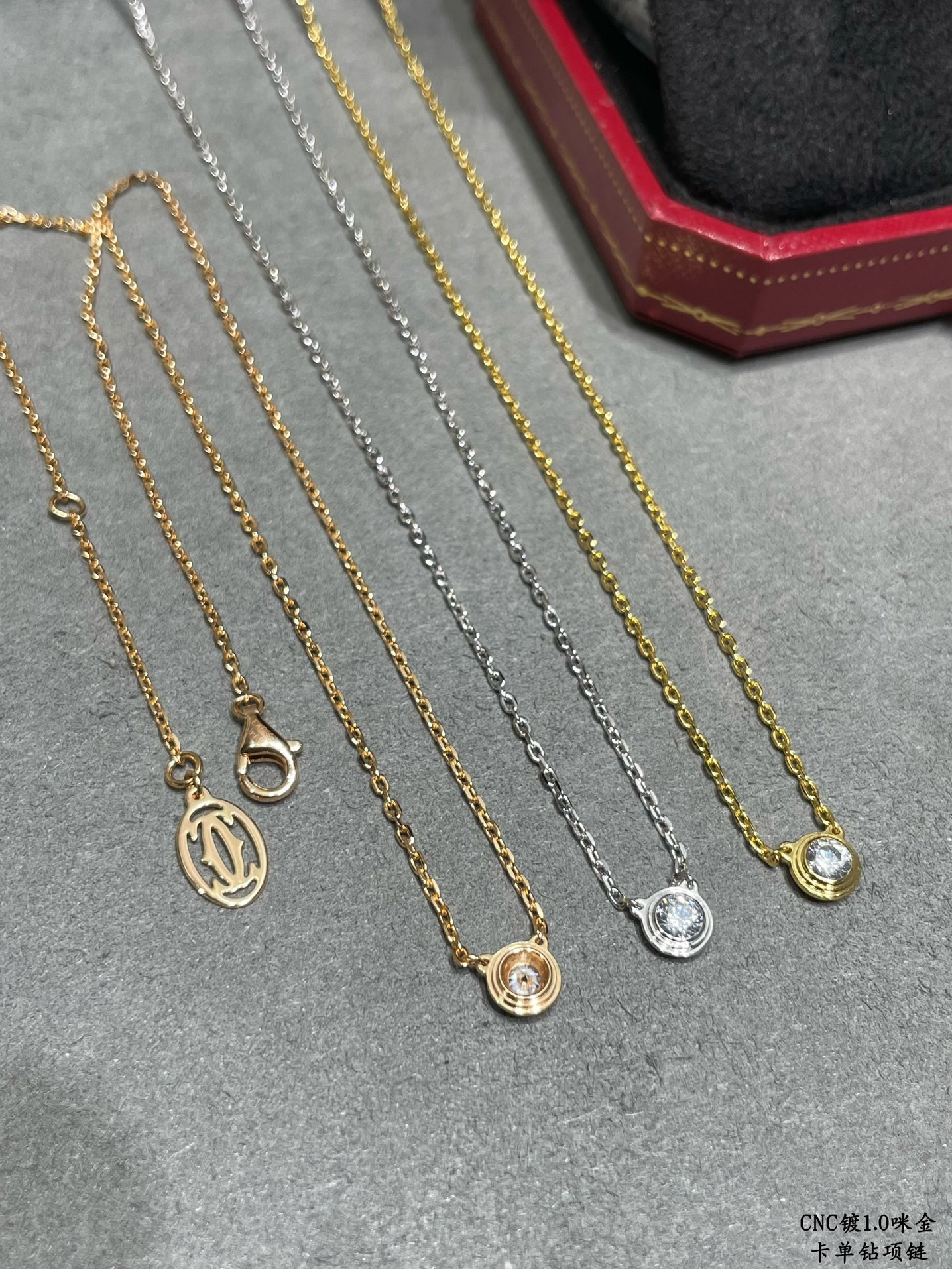 Ca*t*er Single diamond Necklace