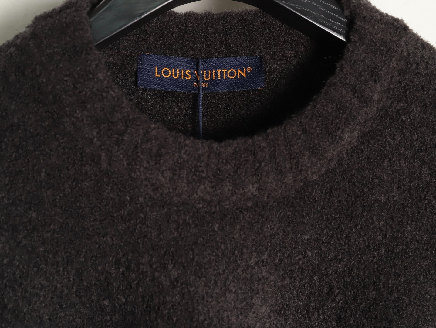 L0*is V*t0n LV 25SS Sweaters