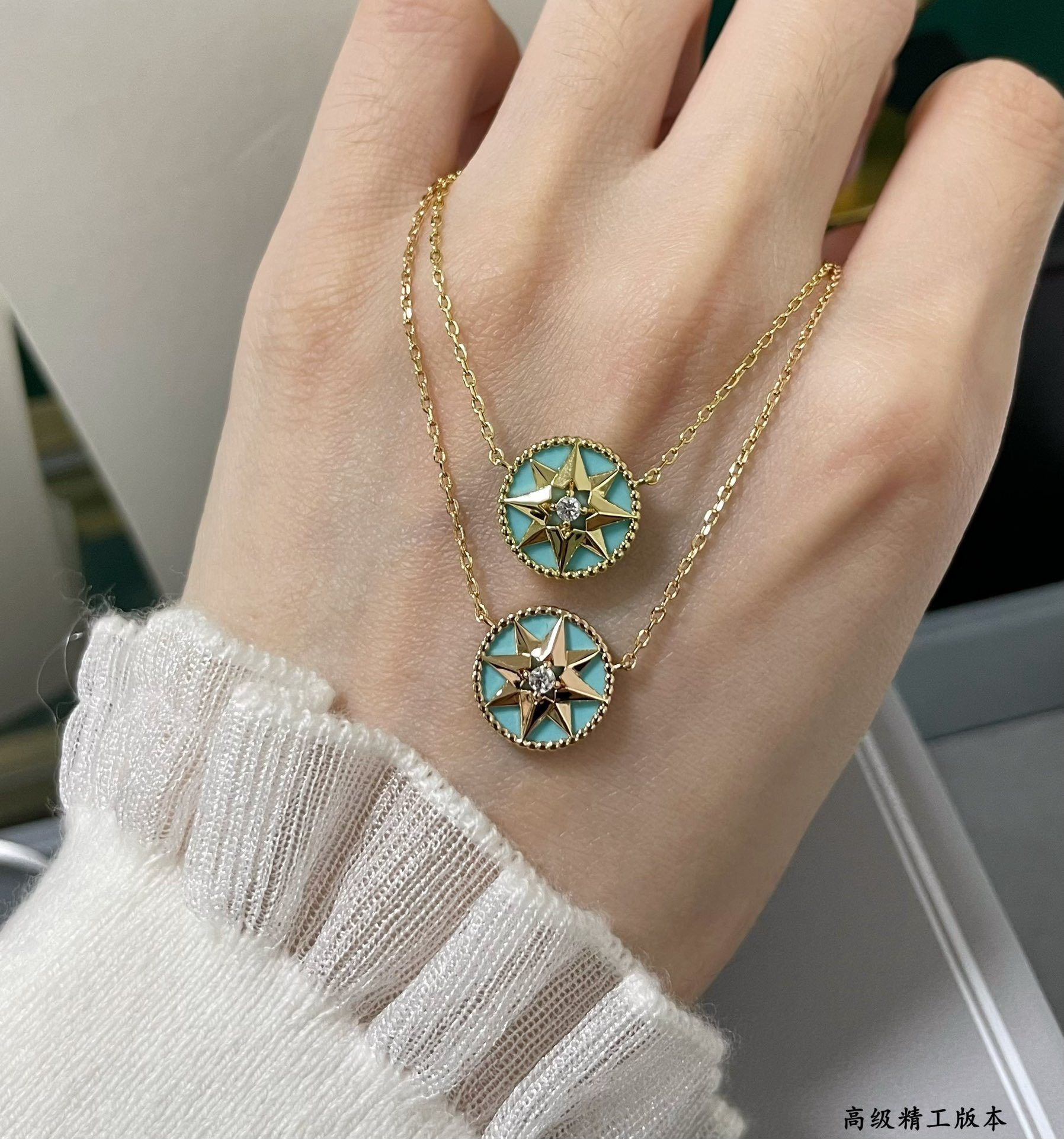 D*or rose des vents necklace