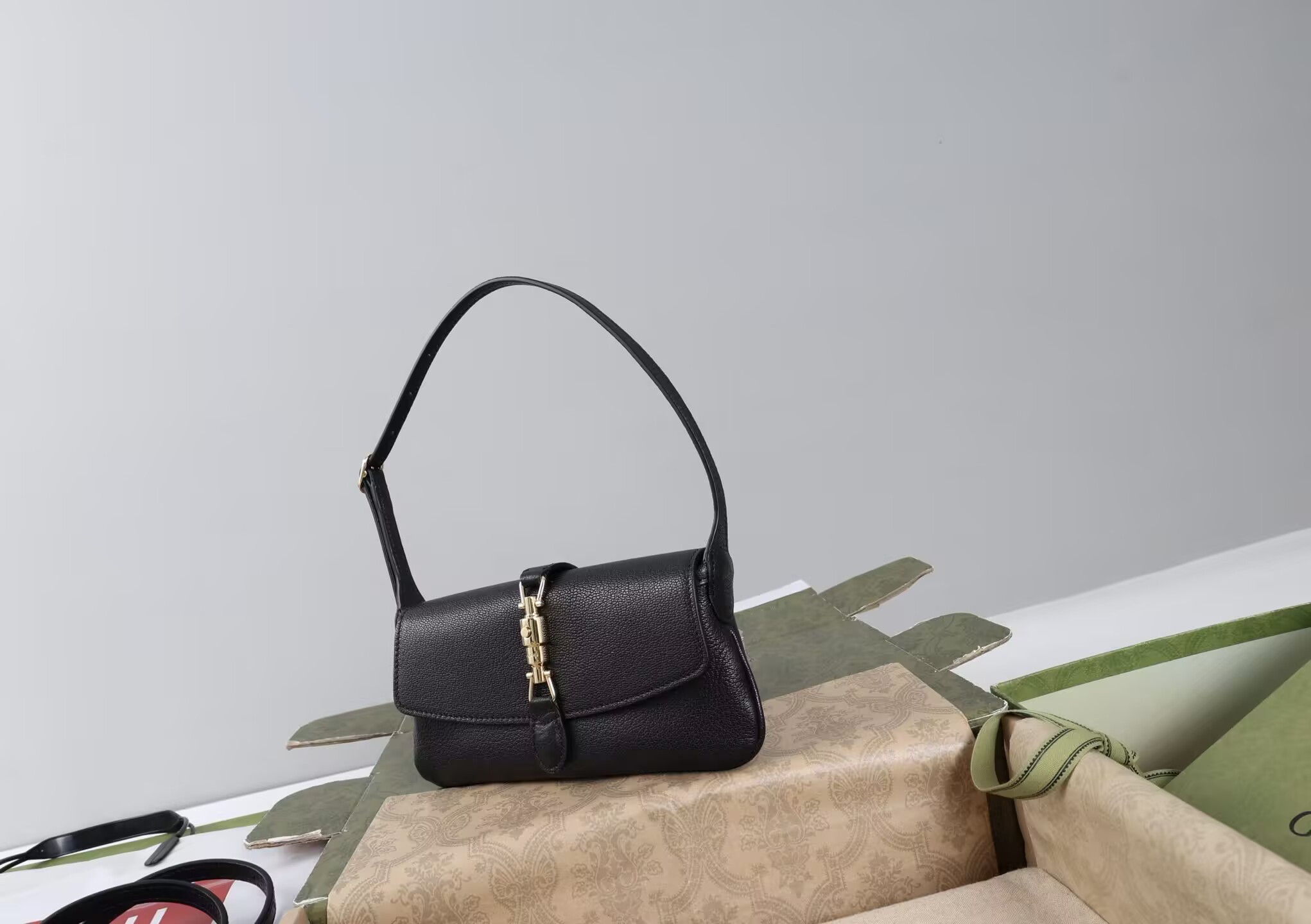 G*u*i jackie small shoulder bag 21.5x11.5x2cm