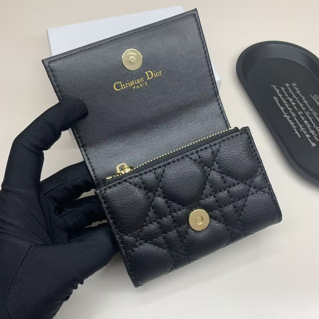D*0r Card Holder